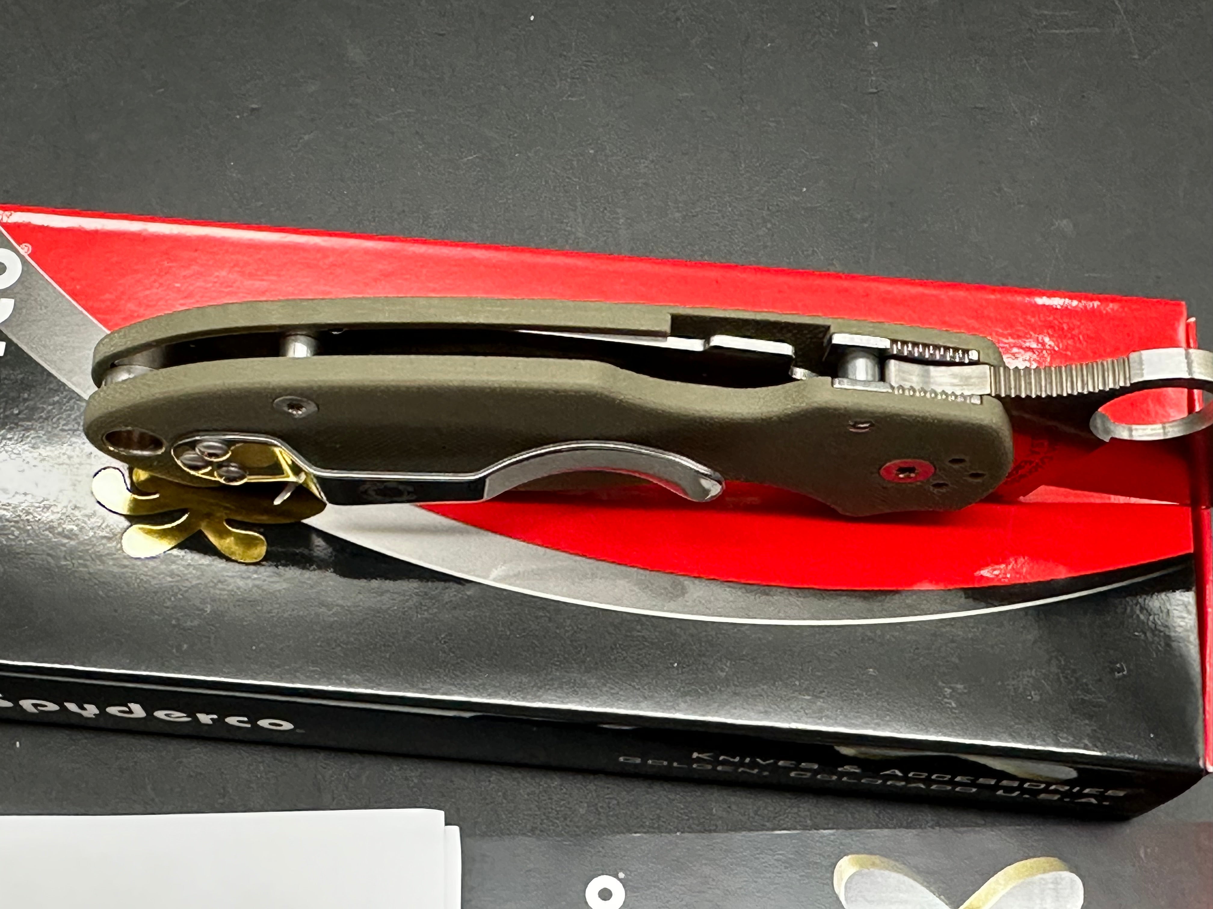 Spyderco Para 3 (Bento Box Exclusive), 2.93" Bohler K390 Blade with Ranger Green G10 Scales