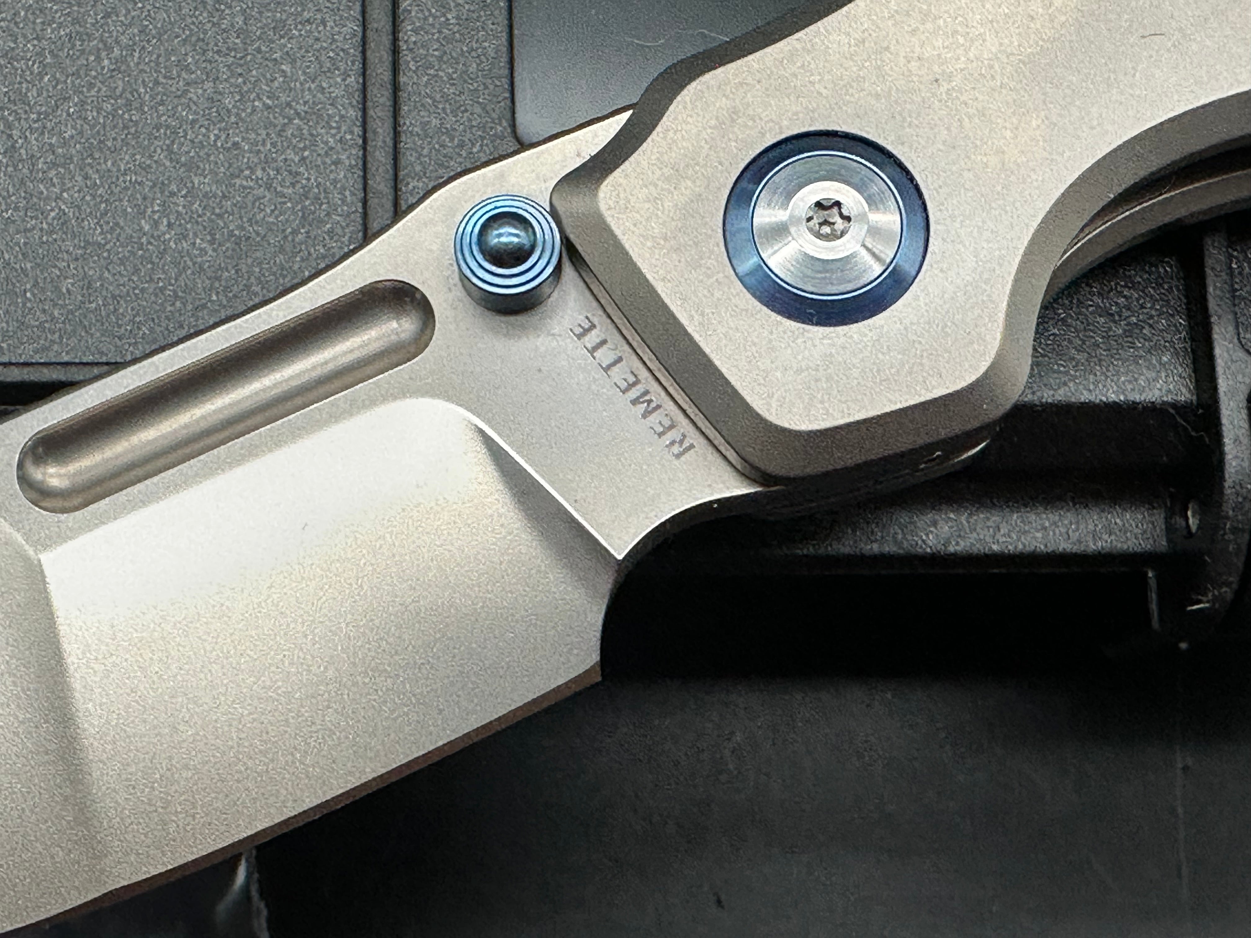 REMETTE RT-TwoFace Knife Titanium Handle M390 Blade (Silver)