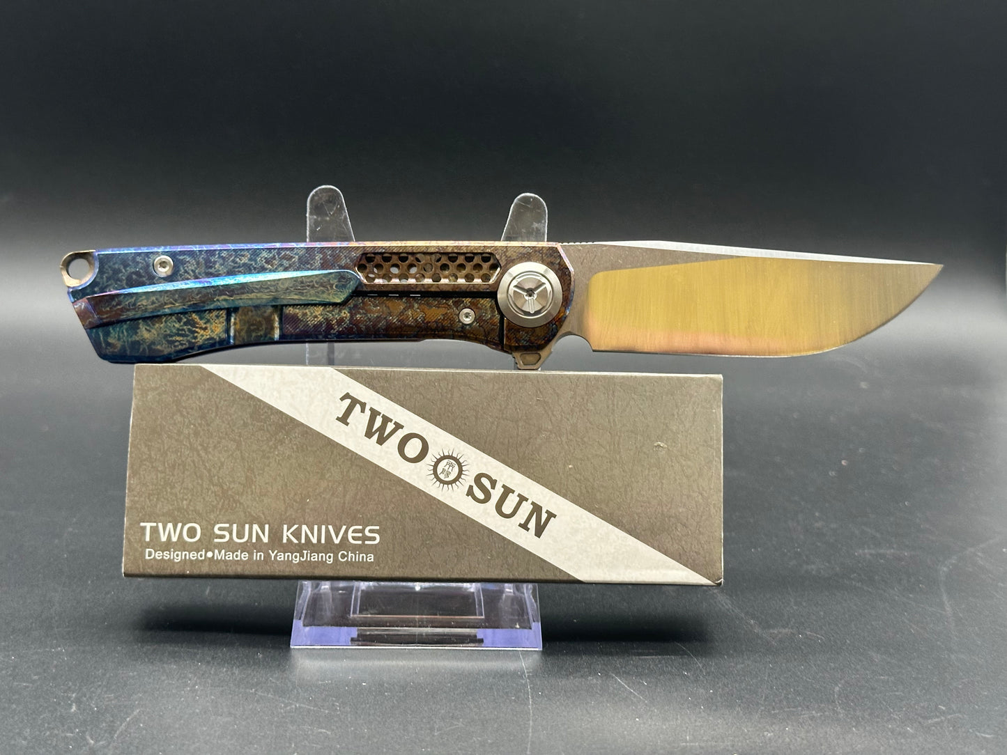 TWOSUN TS383-D2-COLOR FOLDING KNIFE COLOR TITANIUM HANDLE D2 PLAIN EDGE