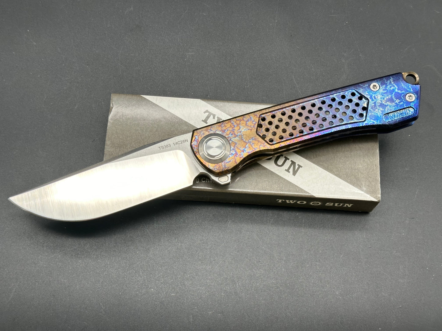 TWOSUN TS383-D2-COLOR FOLDING KNIFE COLOR TITANIUM HANDLE D2 PLAIN EDGE