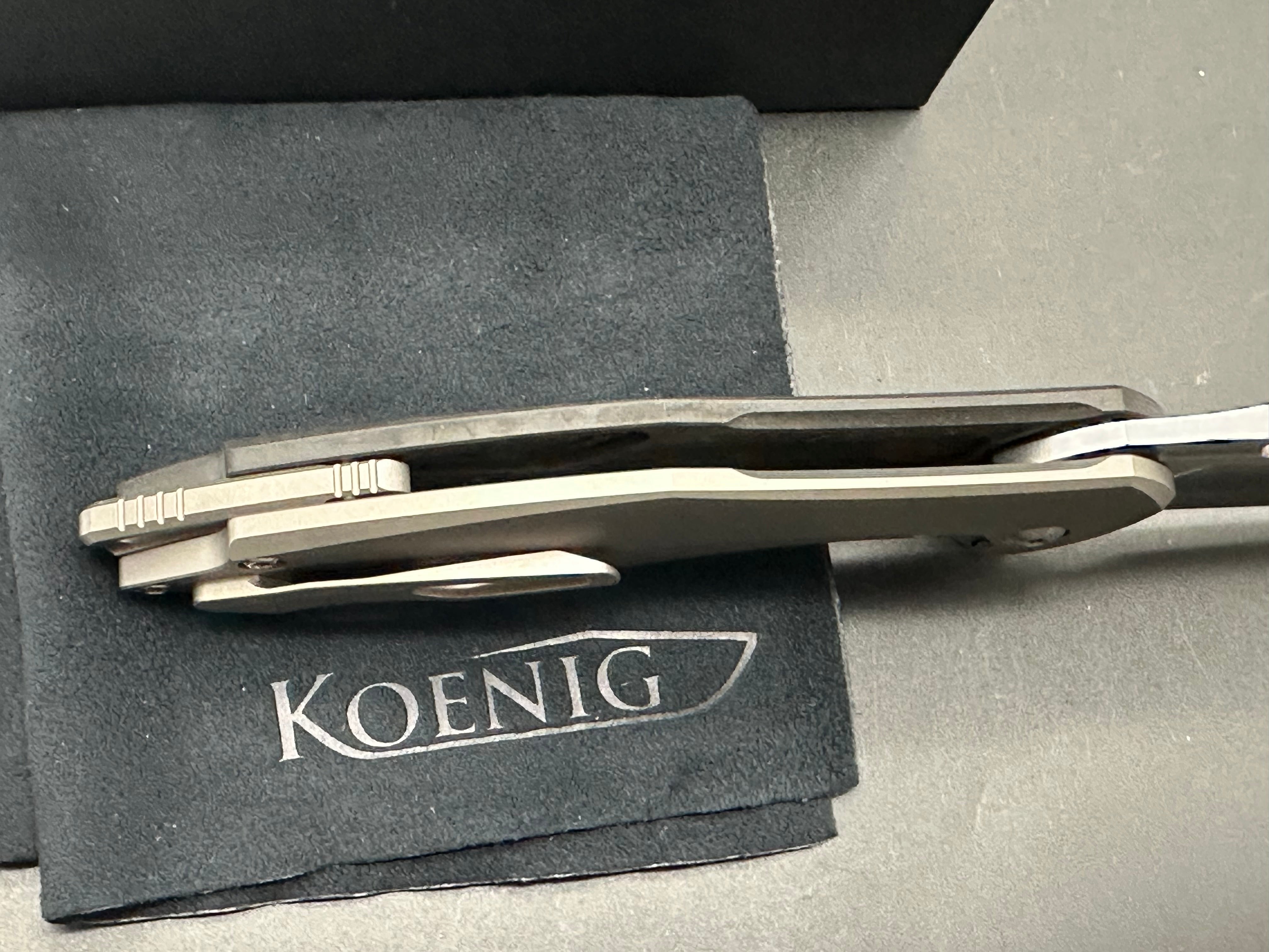 Koenig Arius Flipper M390 Brightwashed Blade w/Polished Flats, Black Carbo Ti Show Side w/Bead Blasted Ti Lock Side