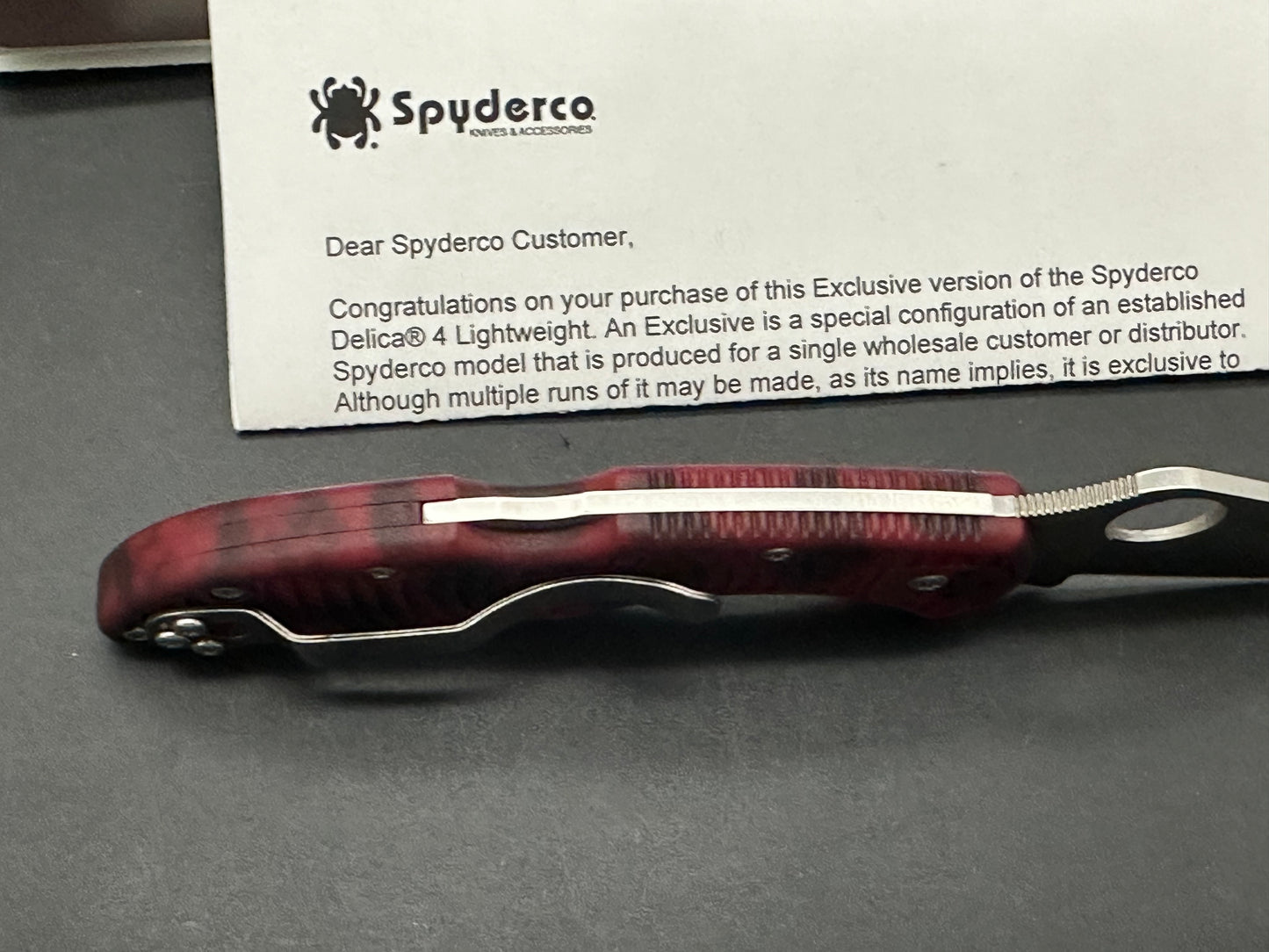 Spyderco Delica 4 FRN Red/Black Zome (DLT Trading Exclusive)