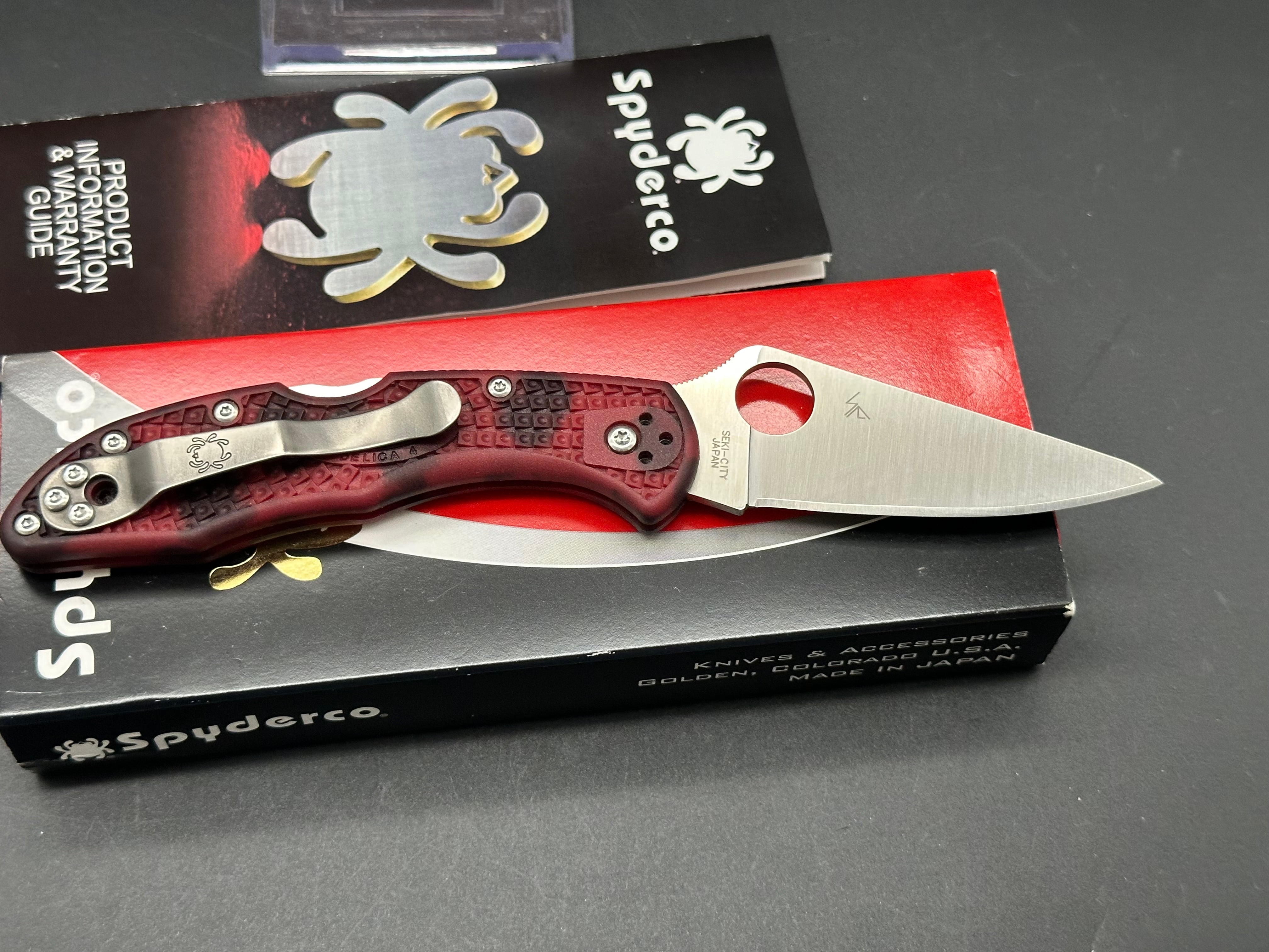 Spyderco Delica 4 FRN Red/Black Zome (DLT Trading Exclusive)