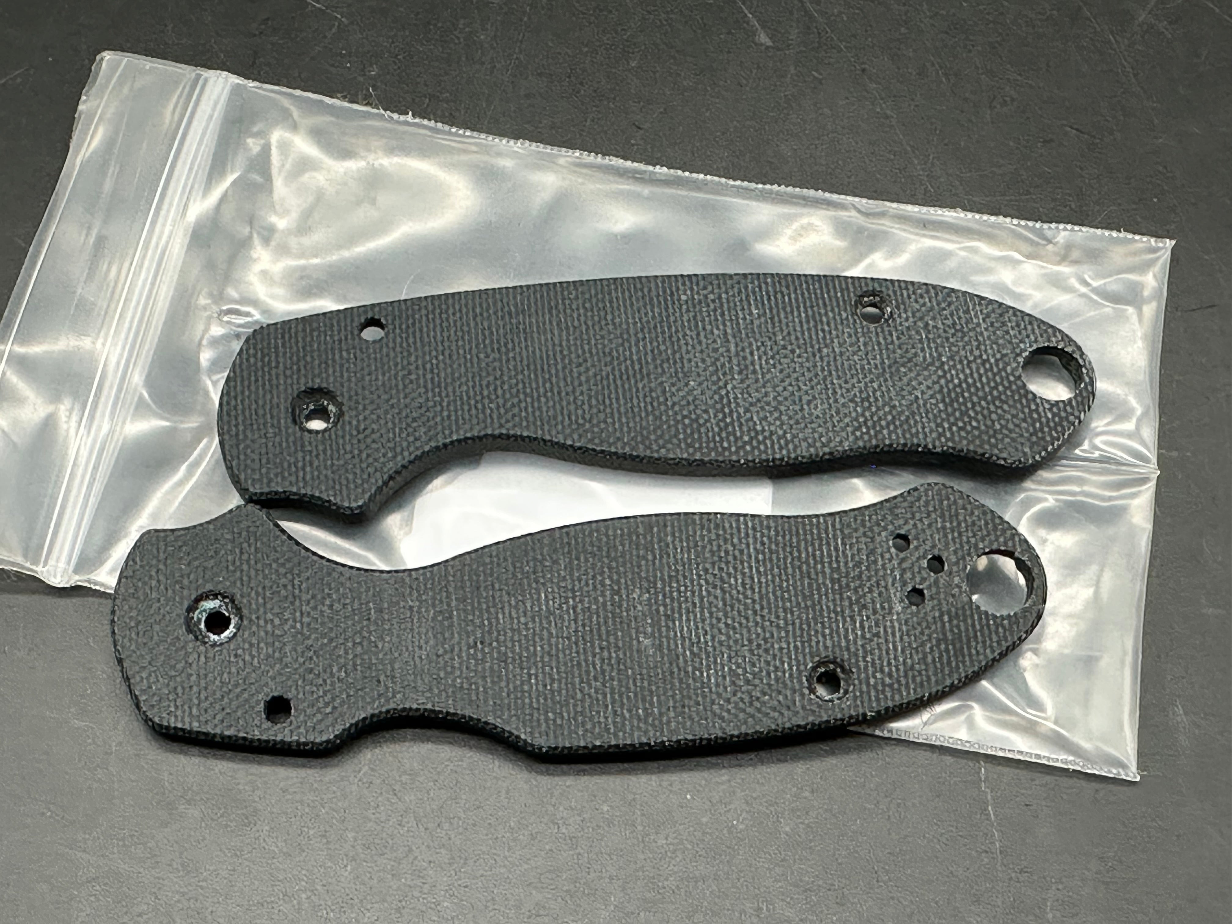 Spyderco Para 3 Replacement Scales from Ripp's Garage Tech in Blue Canvas Micarta