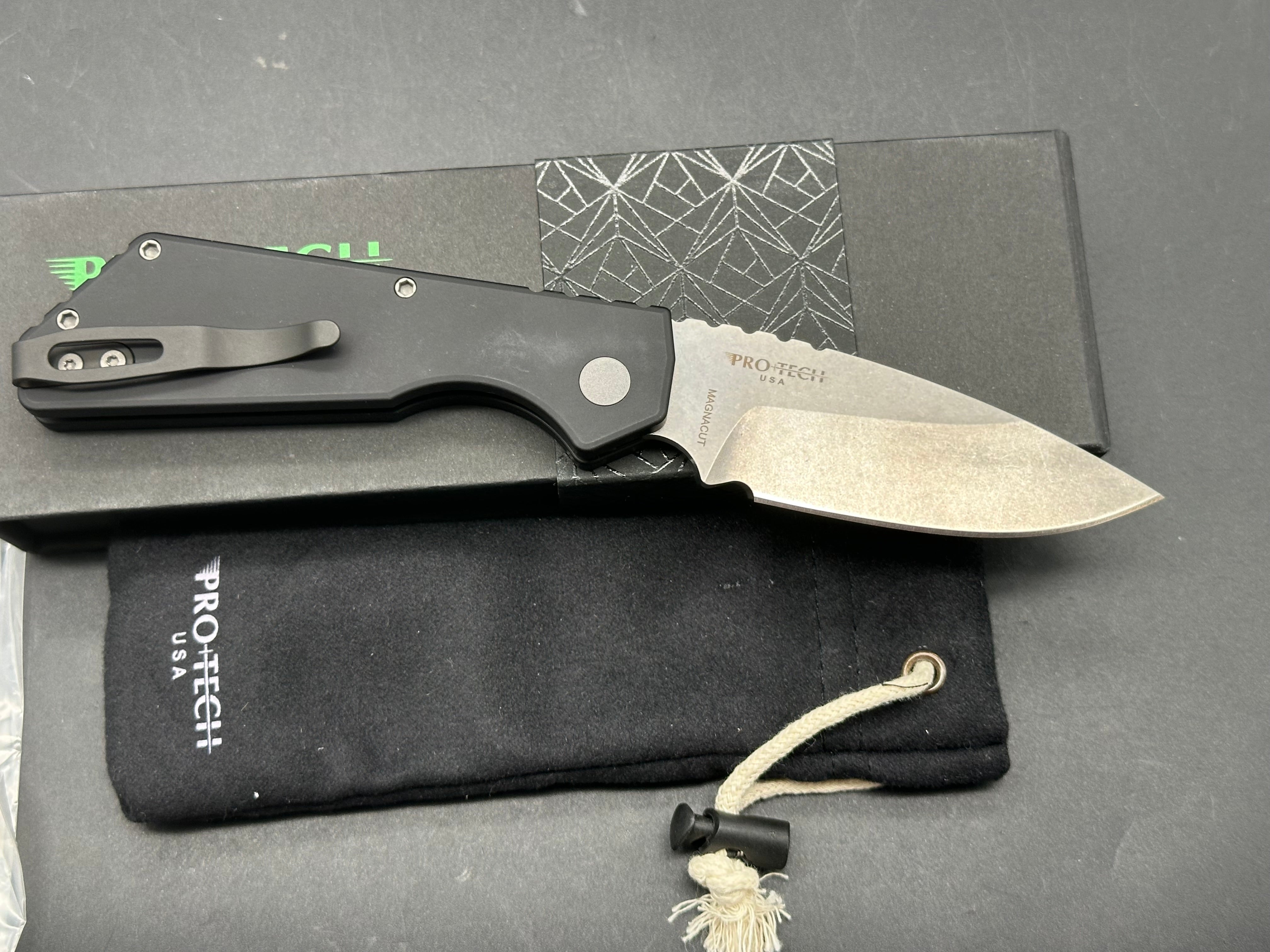 Strider + ProTech PT+ Auto, Stonewashed CPM-Magnacut Blade, Black Anodized Aluminum Handles