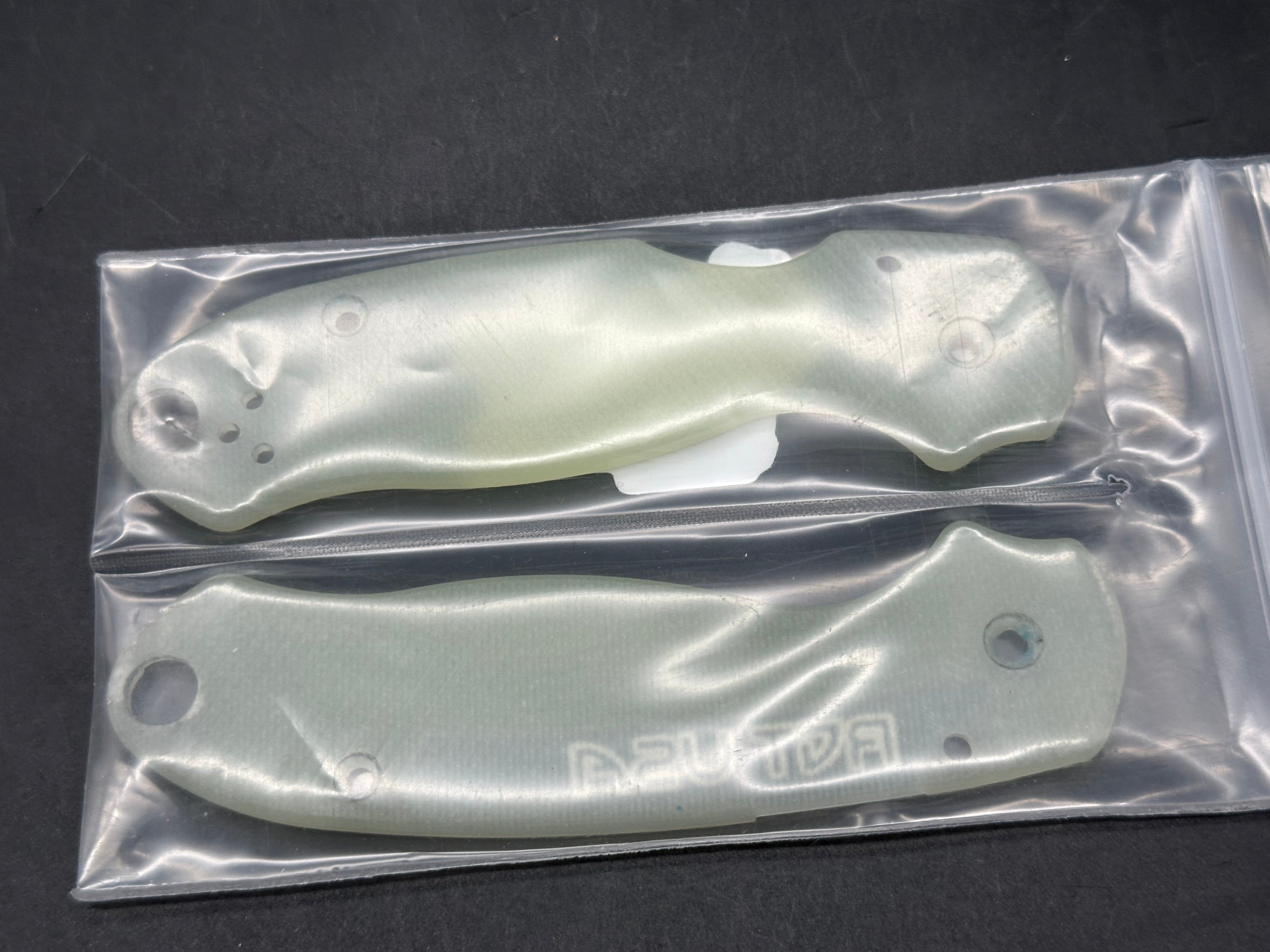 Spyderco Para 3 Replacement Scales from Ripp's Garage Tech in Deep Angle Milled Natural G10