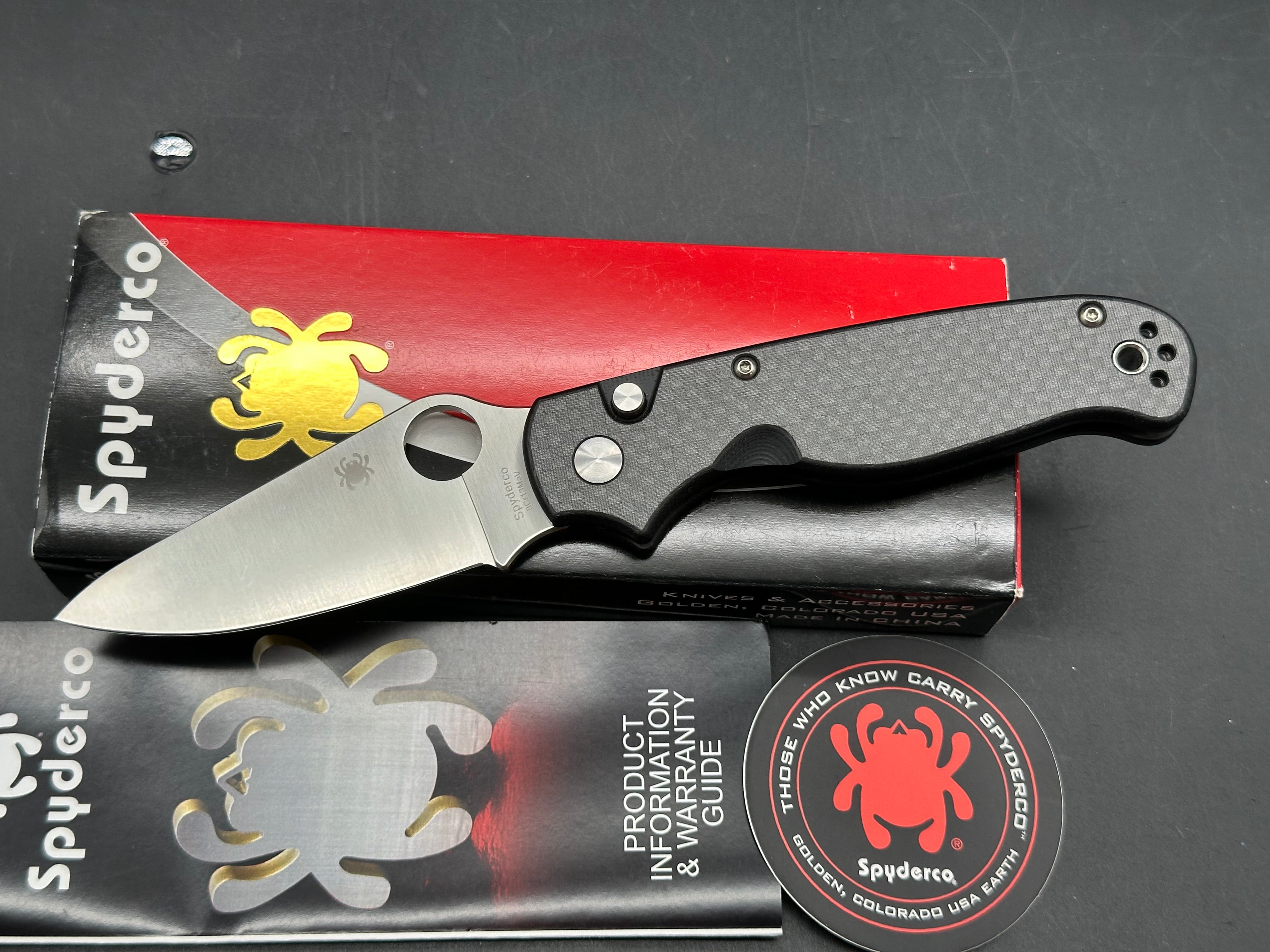 Spyderco ButtonUp, 3.27" 8Cr13MoV Satin Blade with Carbon Fiber-Black G10 Laminate Scales