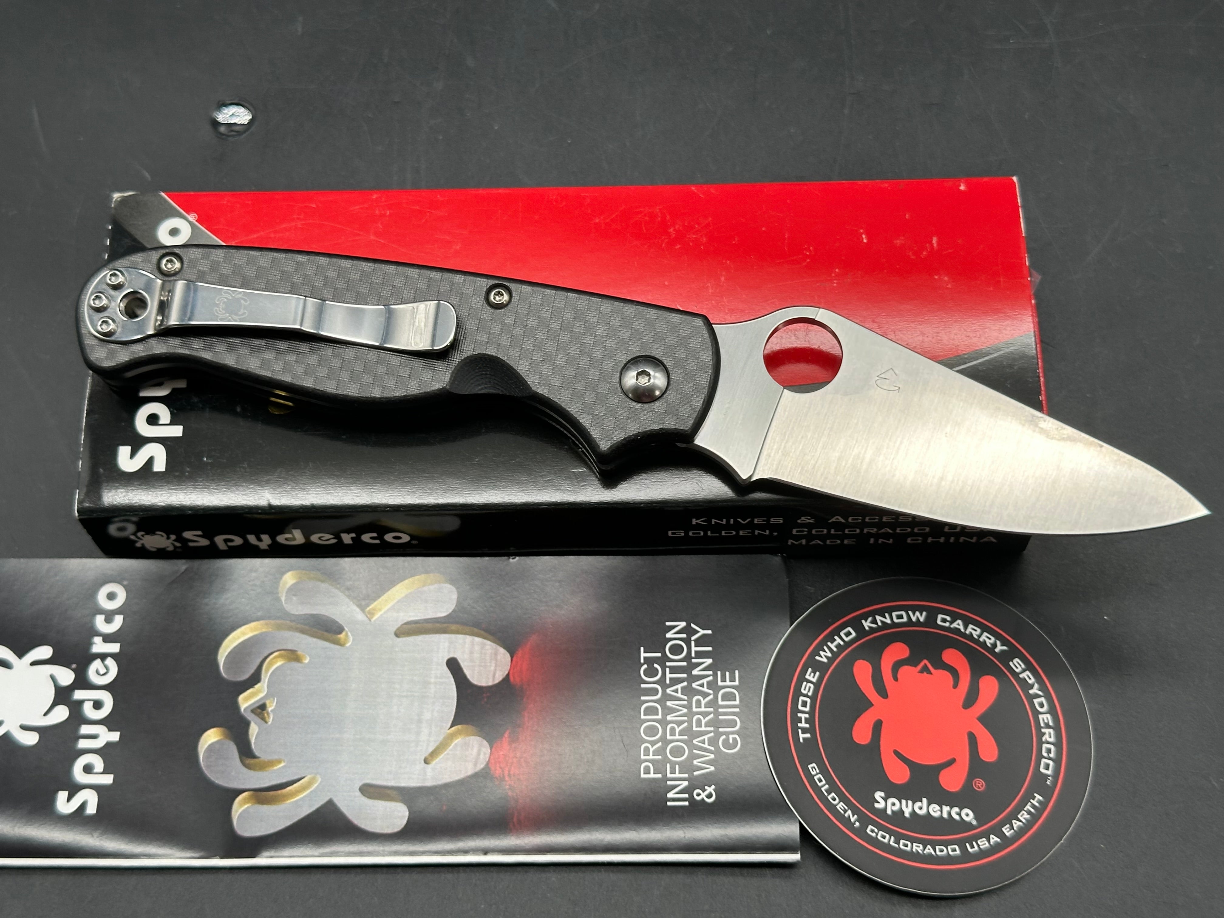 Spyderco ButtonUp, 3.27" 8Cr13MoV Satin Blade with Carbon Fiber-Black G10 Laminate Scales