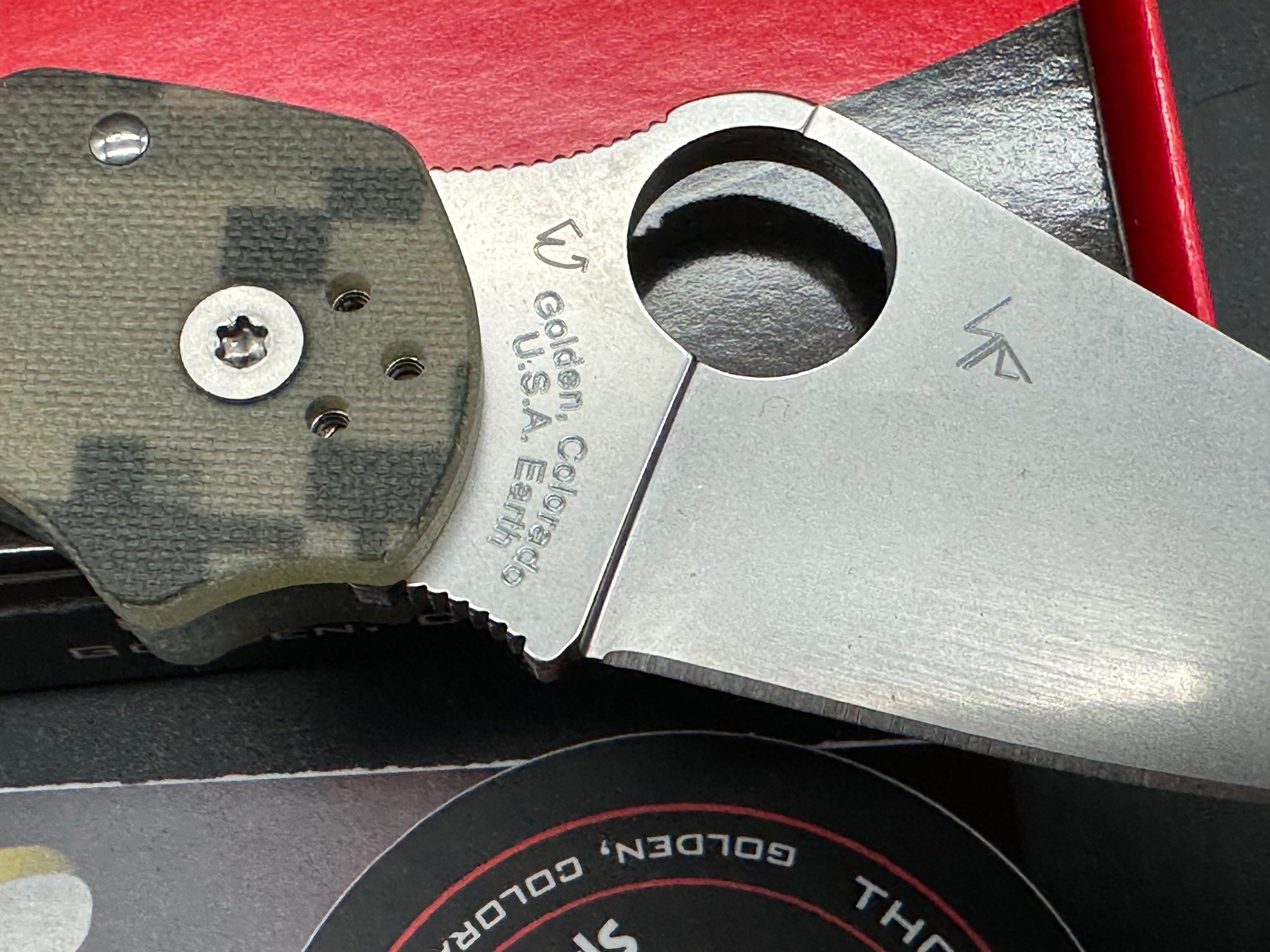 Spyderco Para 3, 2.93" CPM S45VN Stonewash Blade with Digi Camo G10 Scales