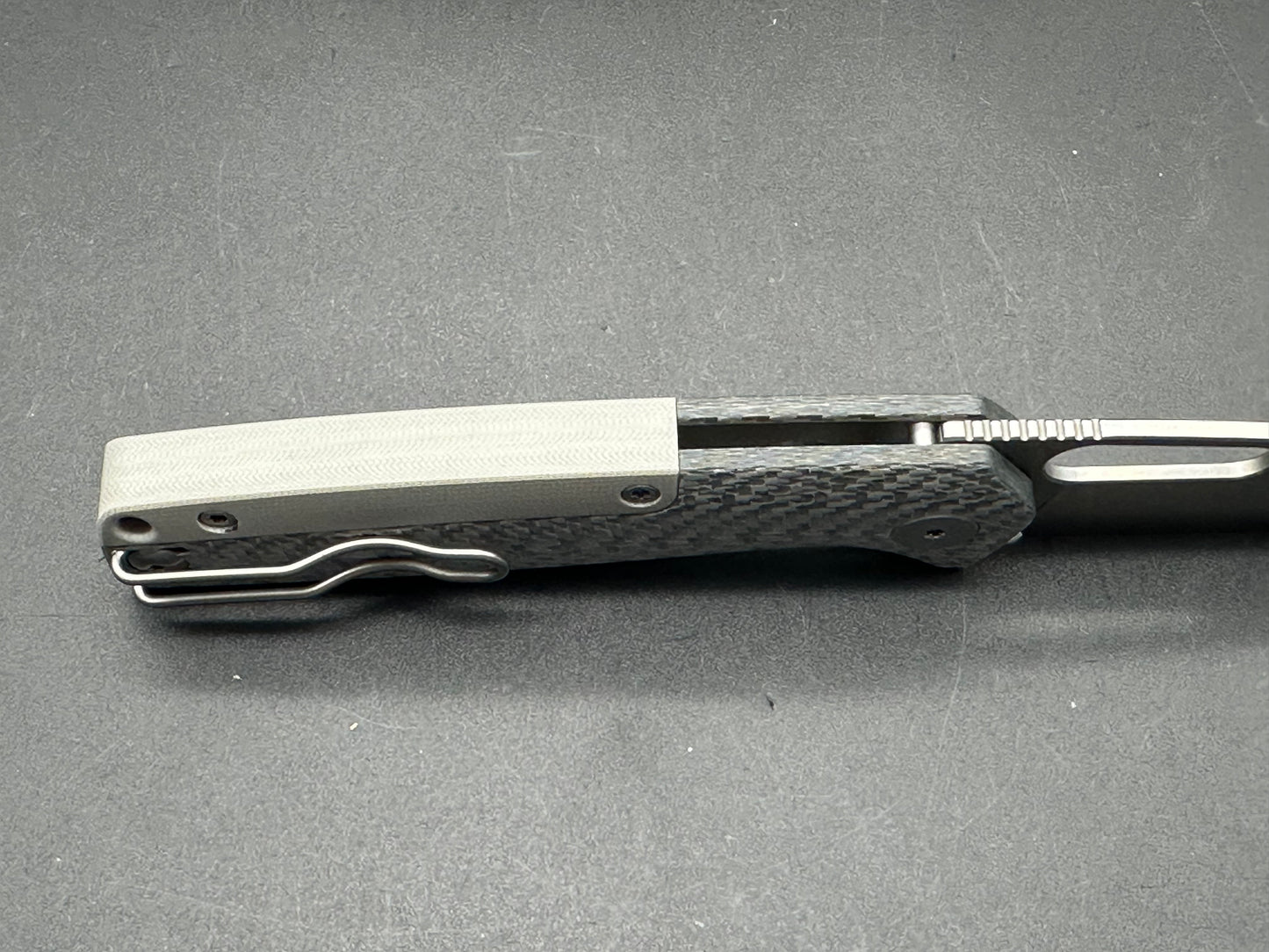 Asher Spiro Silver SS, 3.2" S35VN Blade with SIlver Twill Carbon Fiber and G10 Spacer Handle