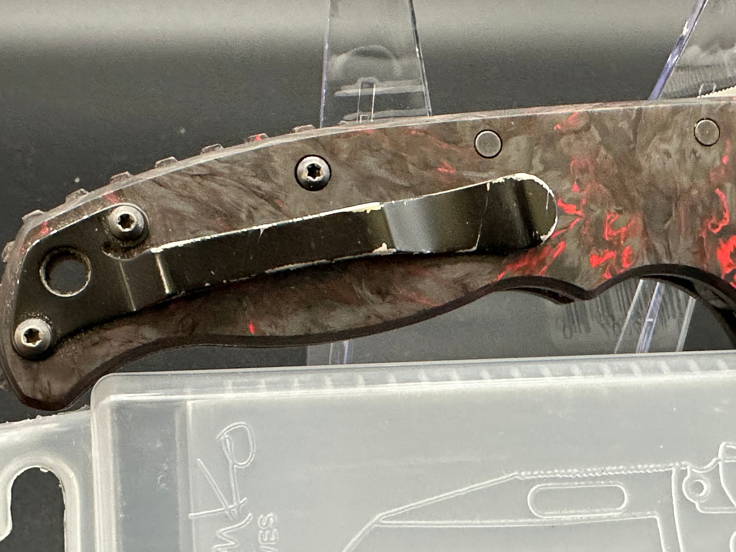 Demko AD20.5 red matter carbon fiber scales