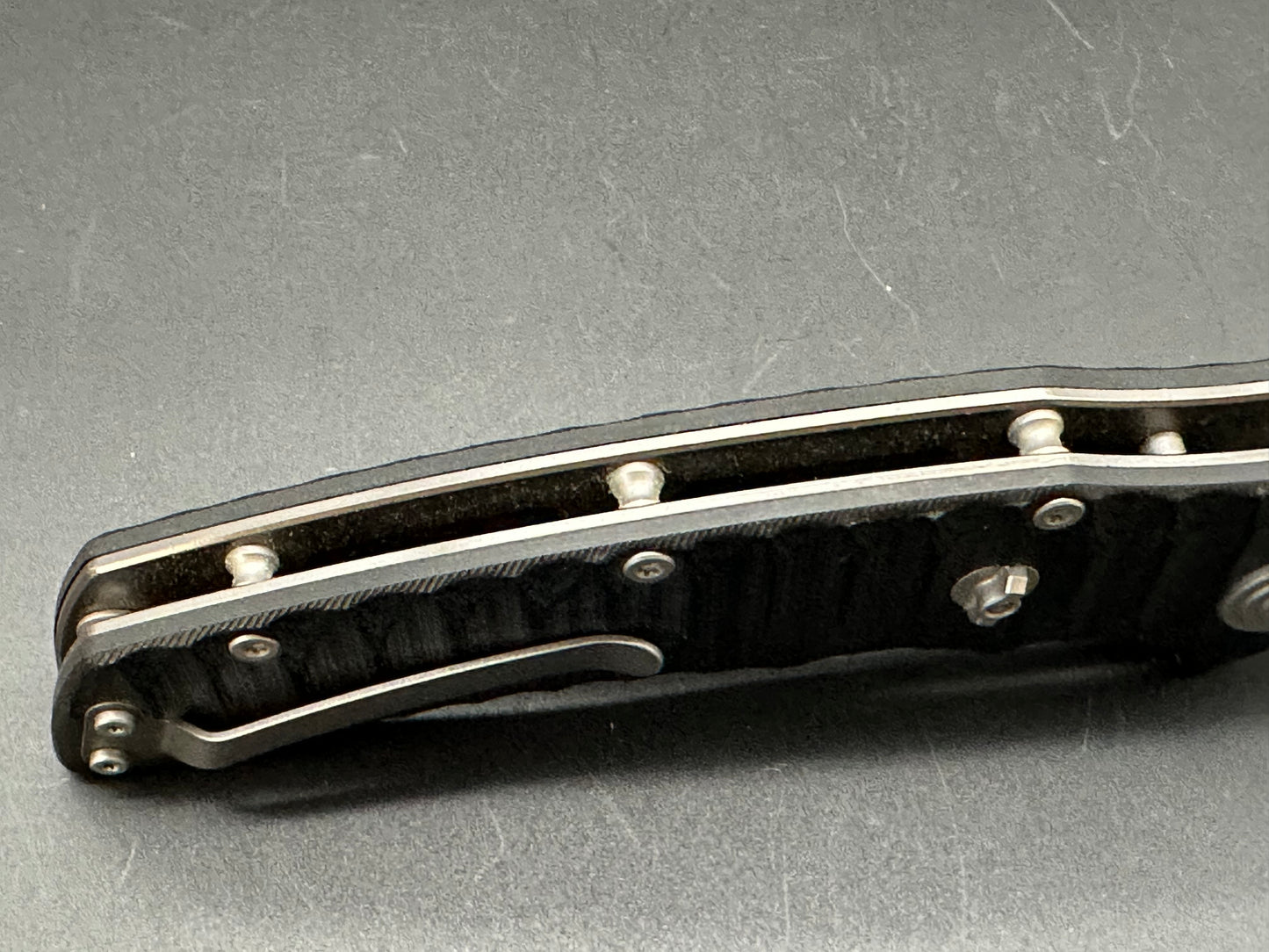 Maxace Sandstorm Black G10