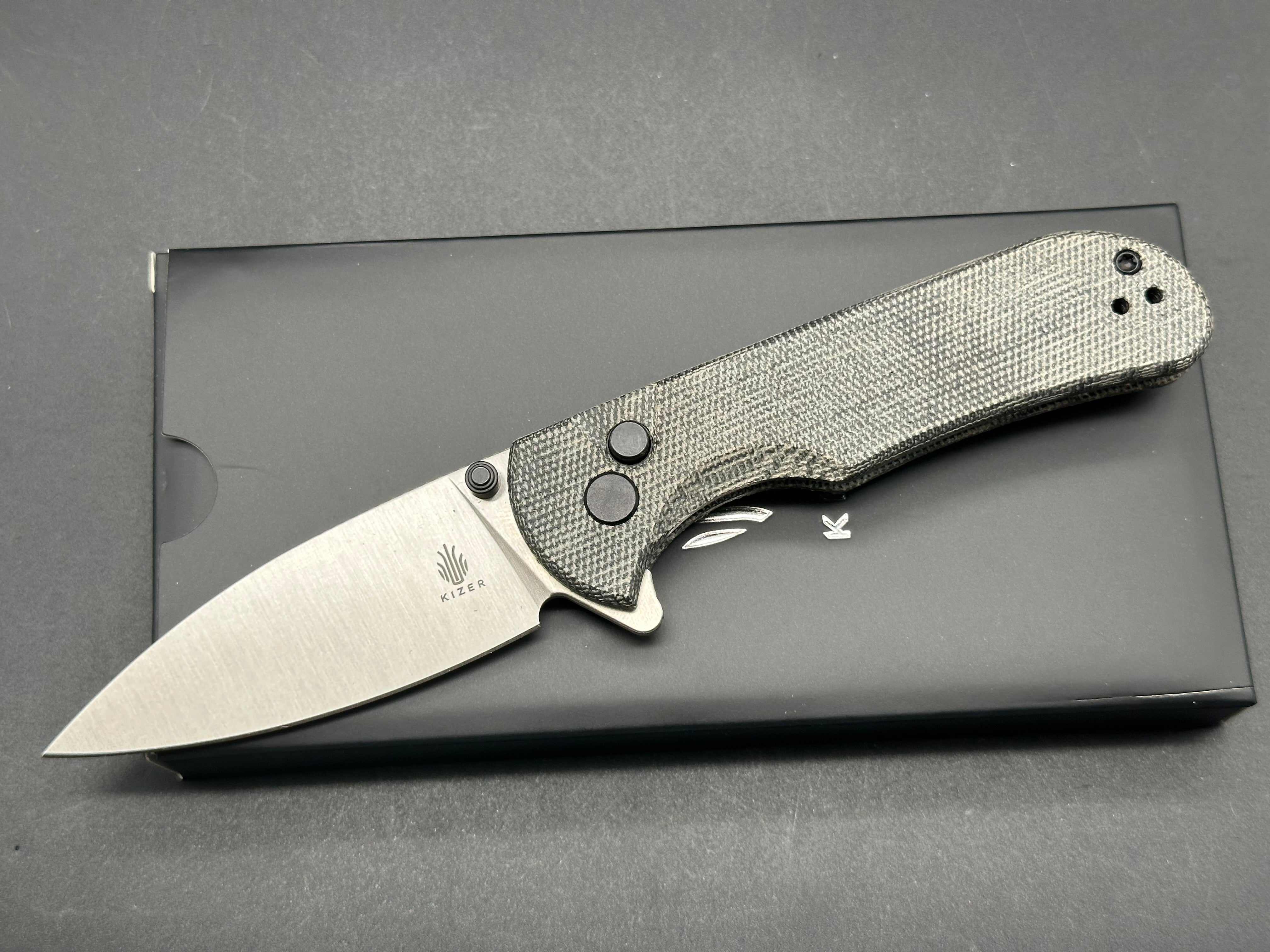 Kizer Pop black micarta scales w/Nitro V 3 inch blade