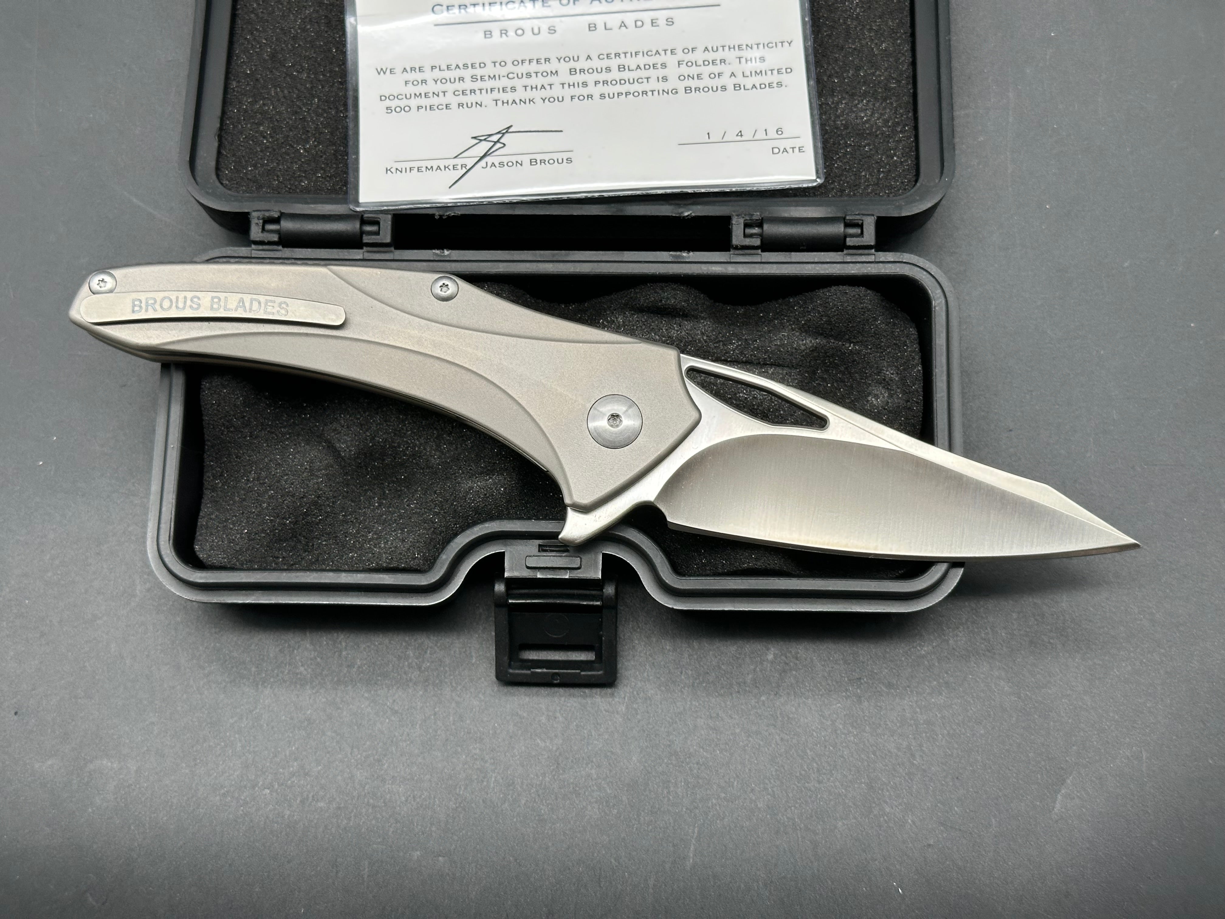 Brous Blades Virtue titanium handle w/D2 blade