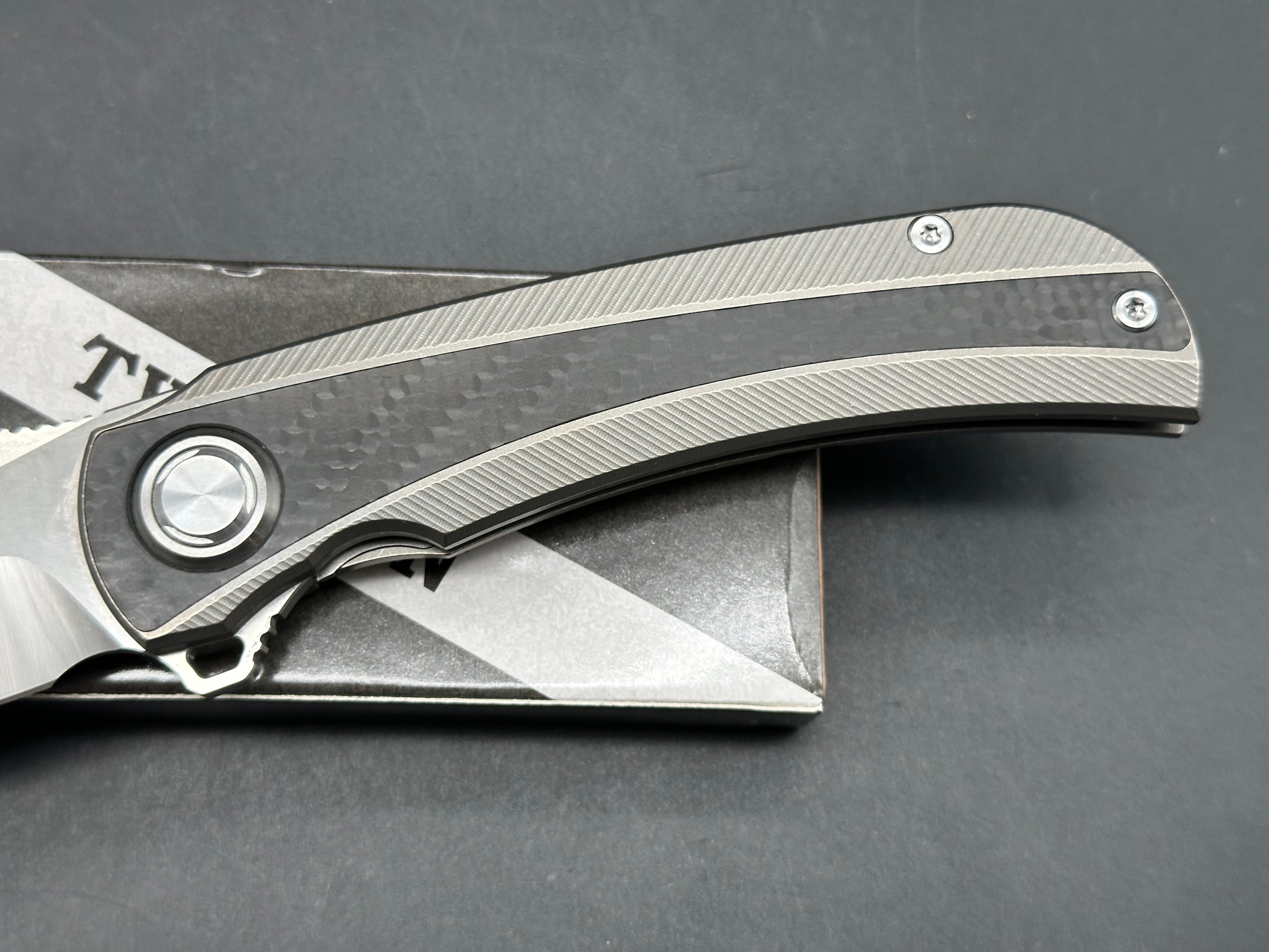 TwoSun TS191  titanium/CF handle w/S90V blade