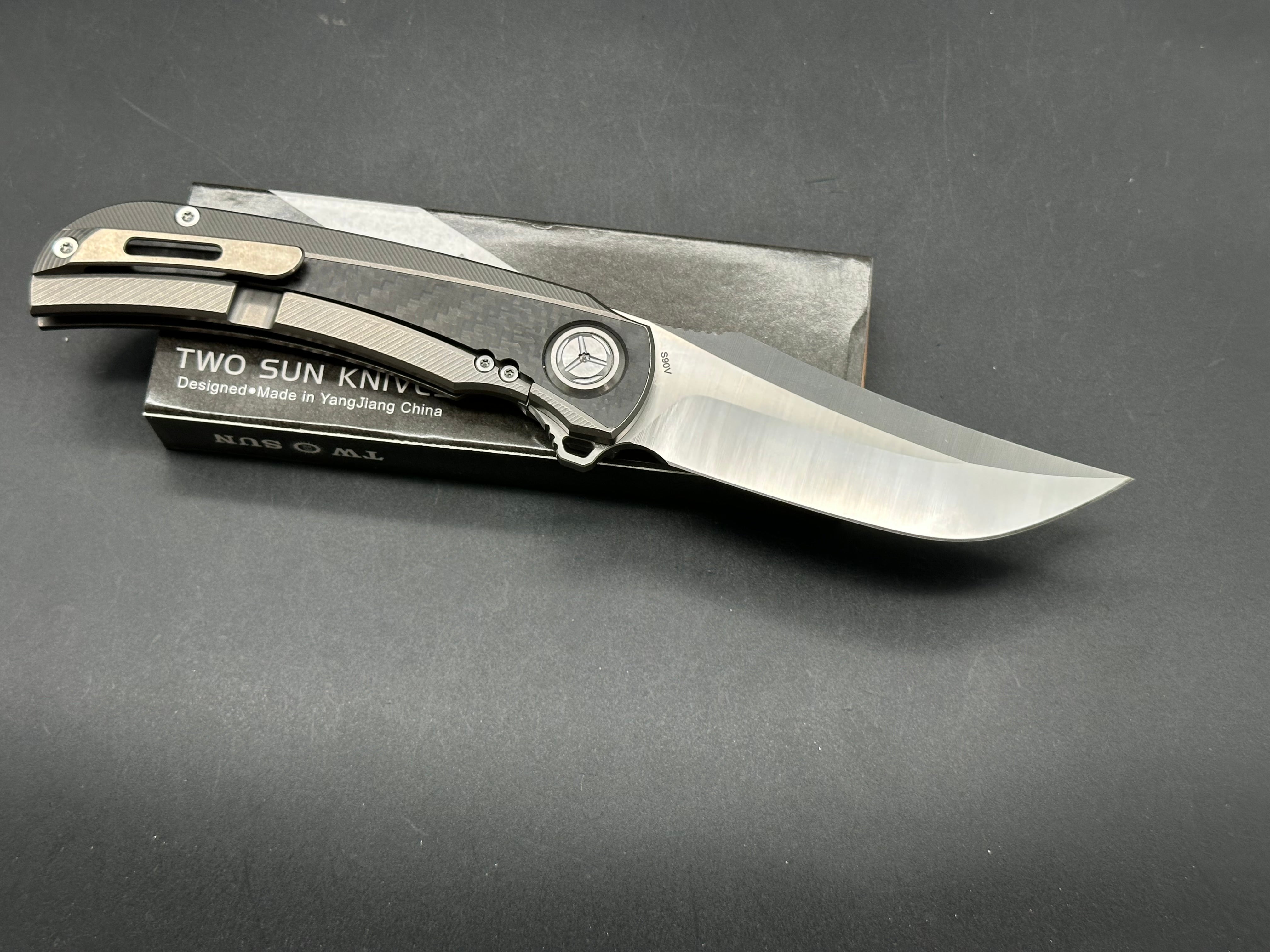 TwoSun TS191  titanium/CF handle w/S90V blade