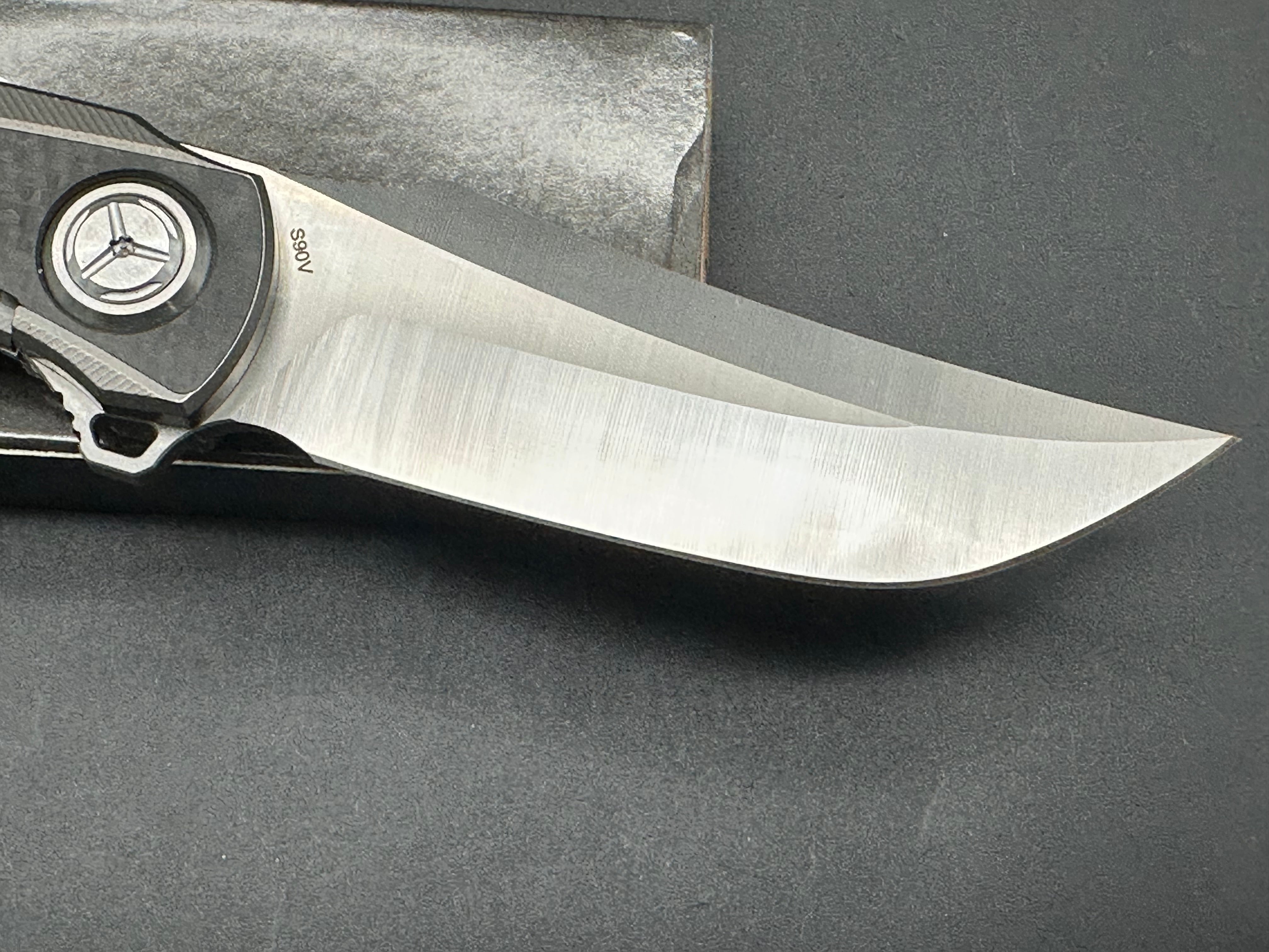 TwoSun TS191  titanium/CF handle w/S90V blade