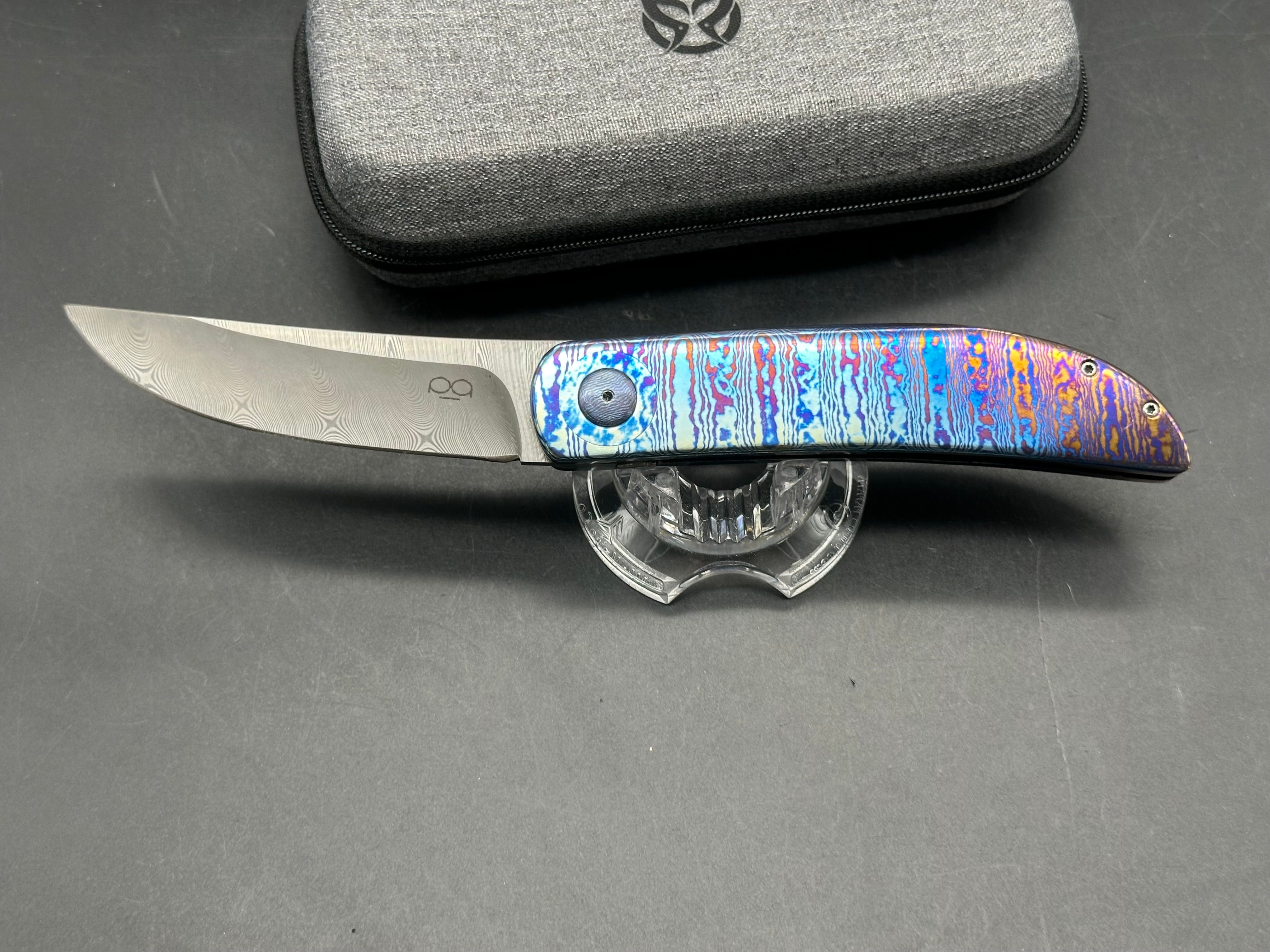 Pieter Annandale Custom Folder Designed and forged by esteemed South African knifemaker Pieter Annandale