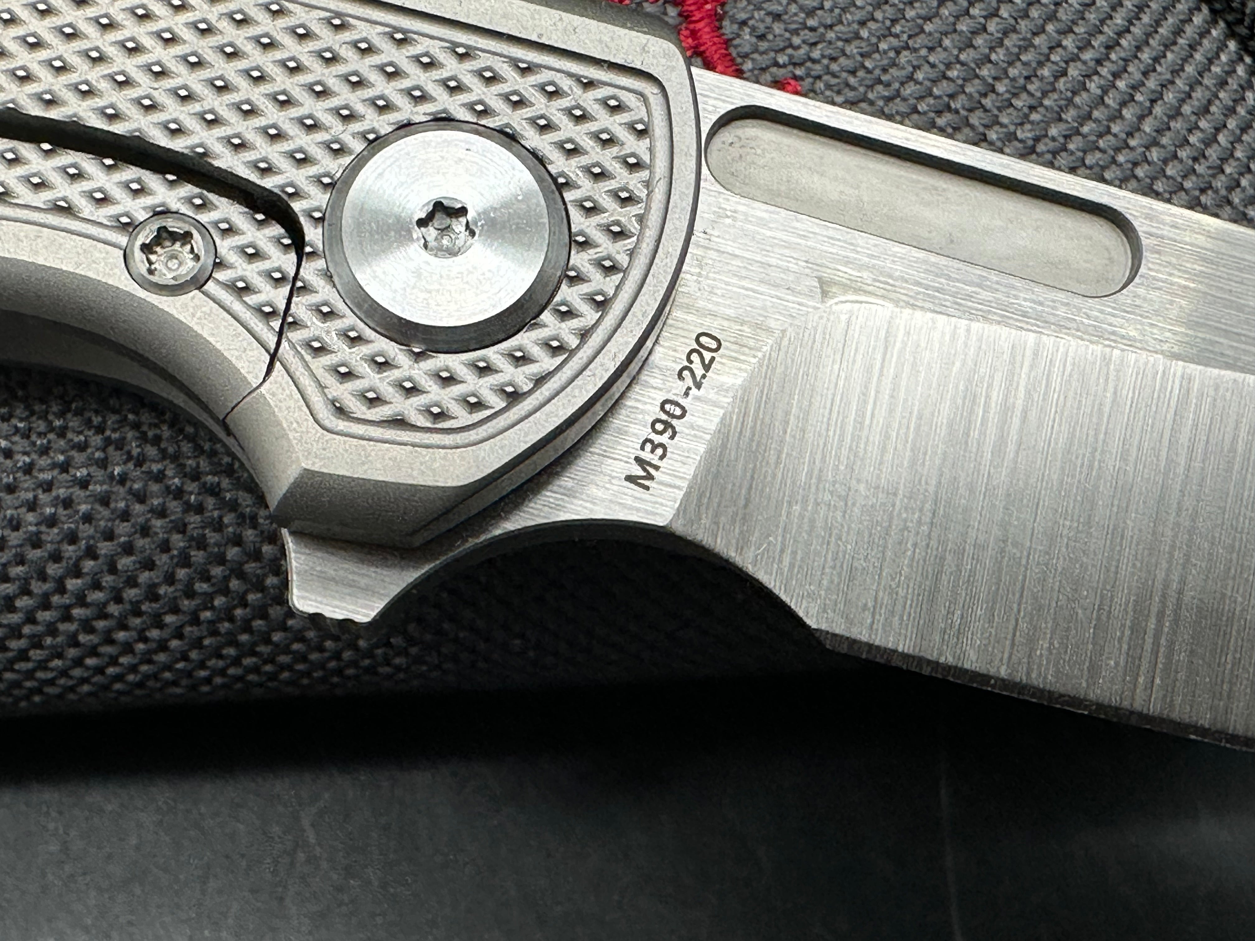 Ochs Worx Osprey EDX. Designed by Eric Ochs, 3.25 inch hollow grind, satin finish Bohler M390 two tone blade