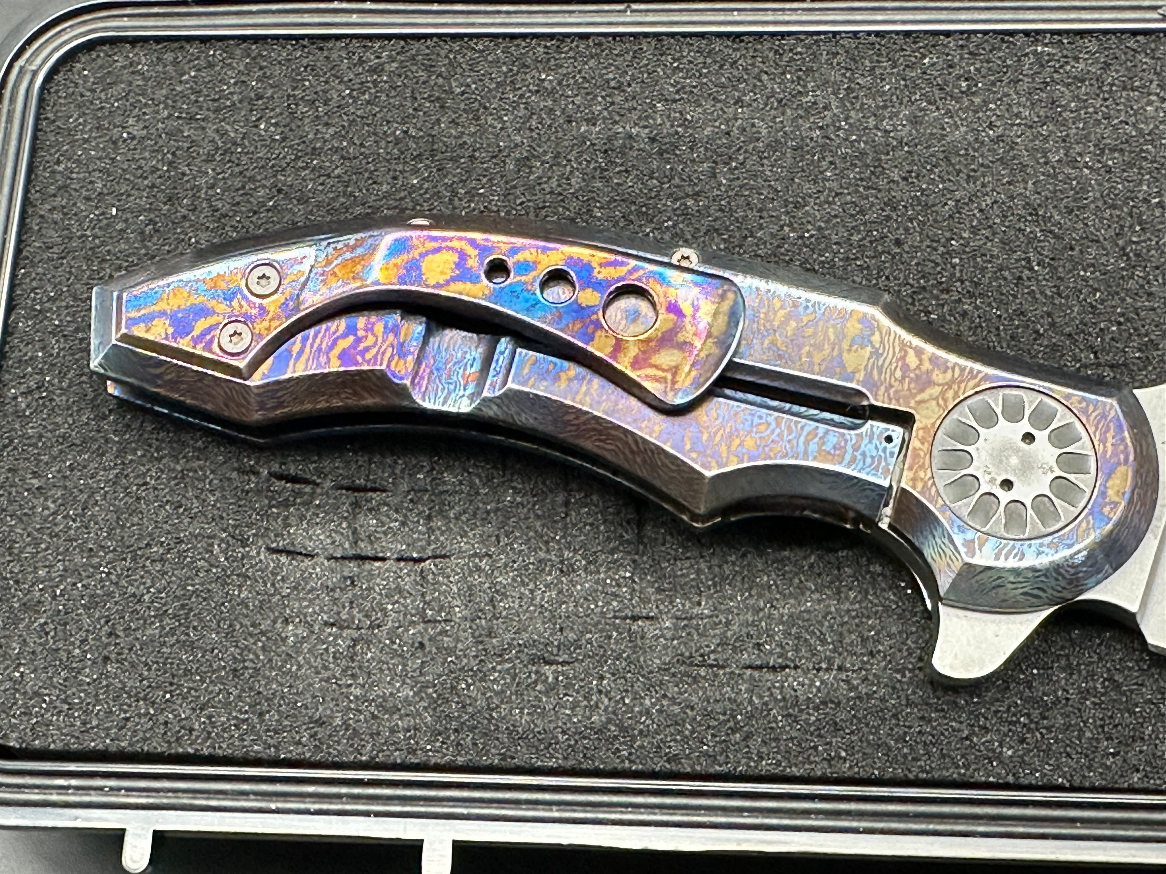 Gudy Van Poppel Ferox 3.5 inch acid washed clip point N360 blade Milled Timascus frame