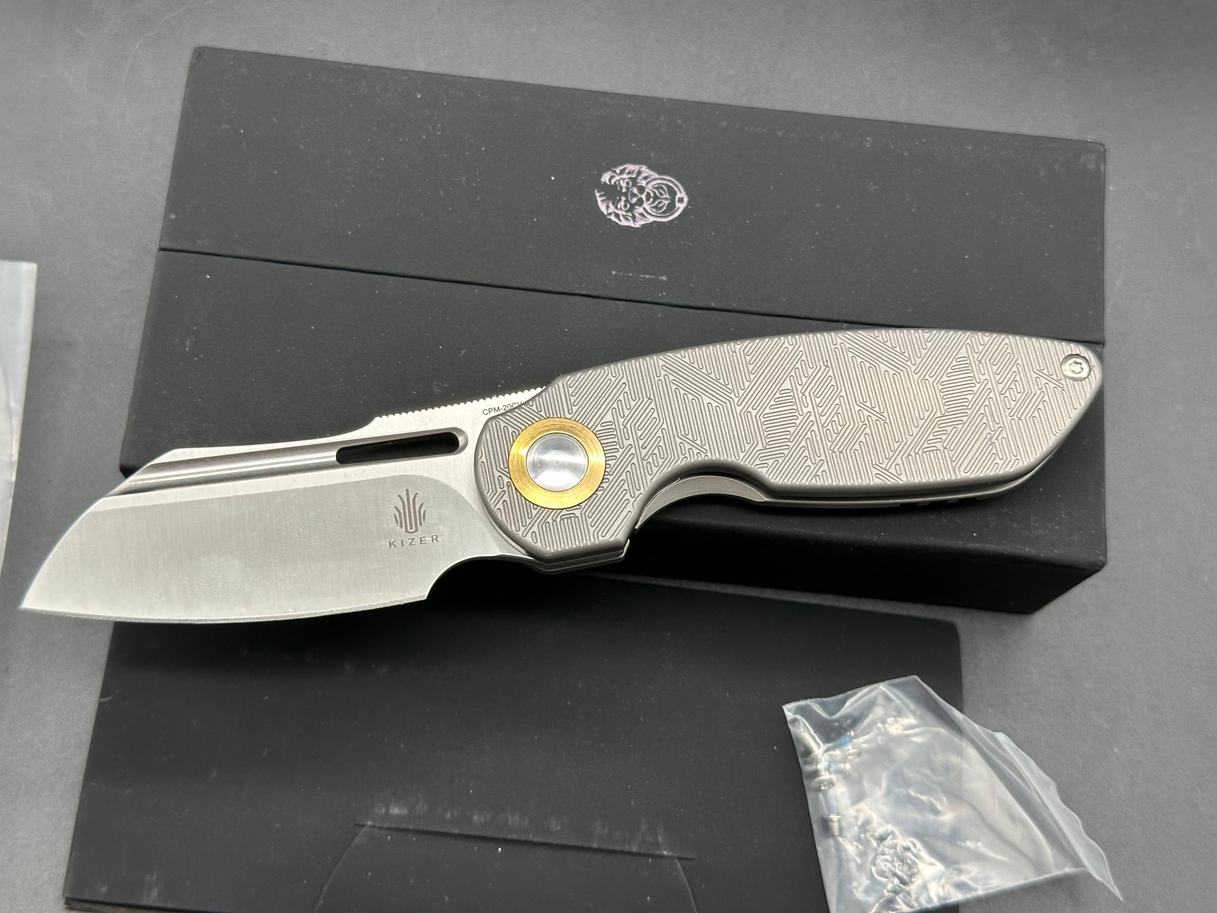 Kizer October titanium handle w/20CV blade