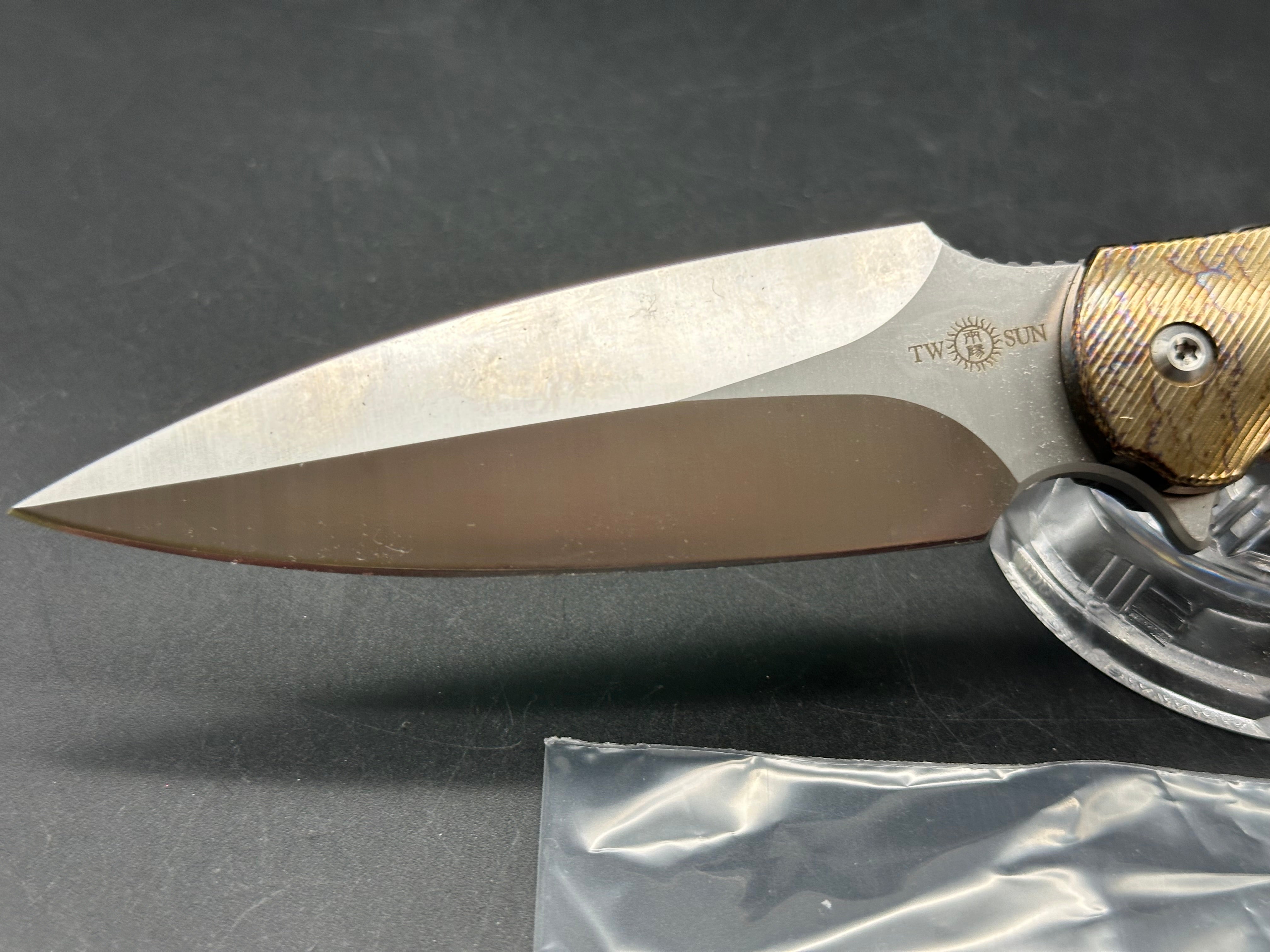 Twosun TS248 Colorful Titanium handle w/D2 blade