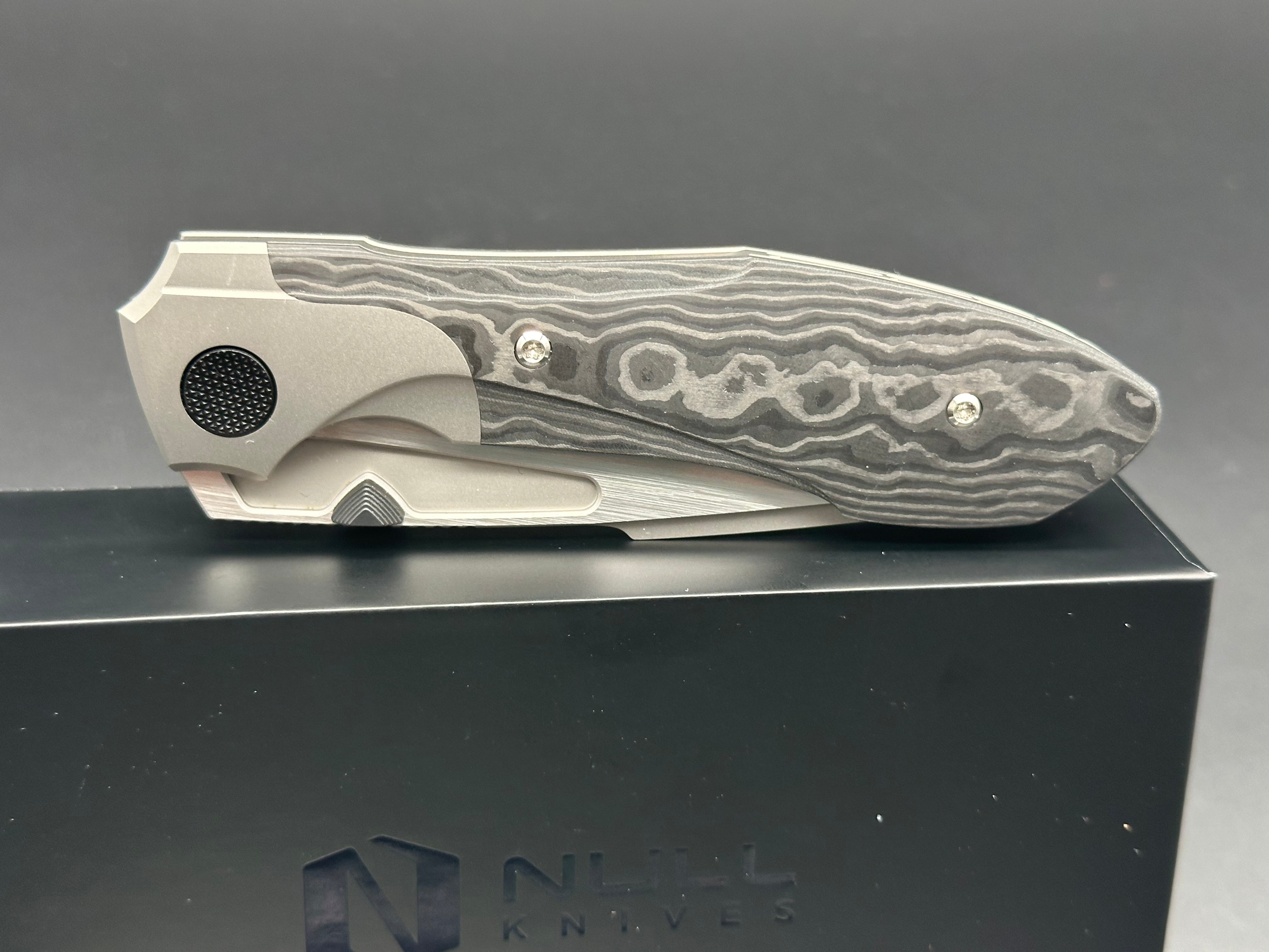 Null Knives Voodoo titanium/CF handles w/Hand satin M390 blade