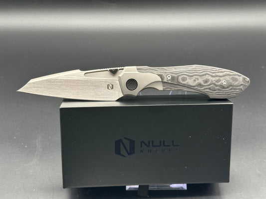 Null Knives Voodoo titanium/CF handles w/Hand satin M390 blade