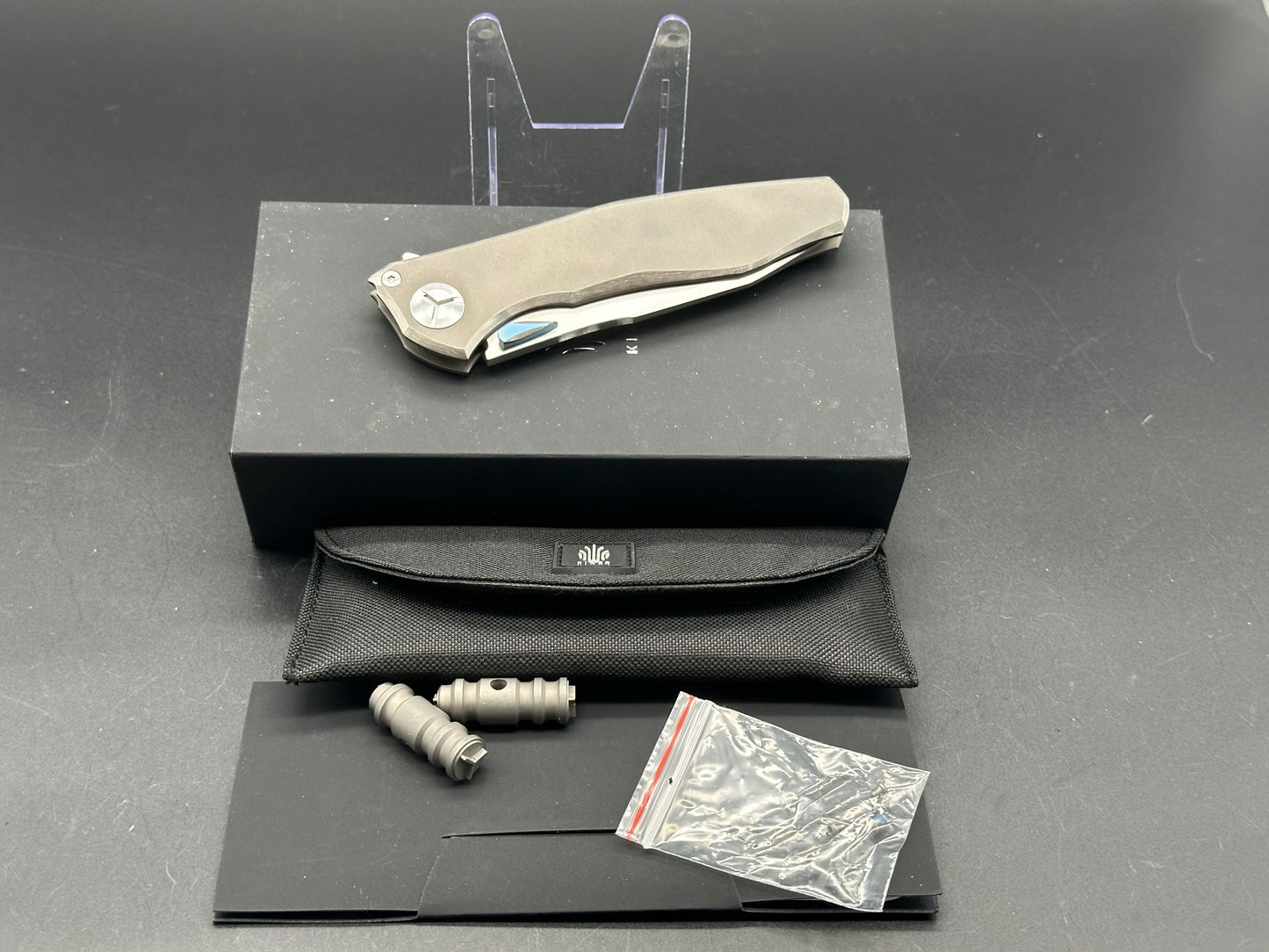 Kevin John Wing Integral titanium handle w/M390 blade