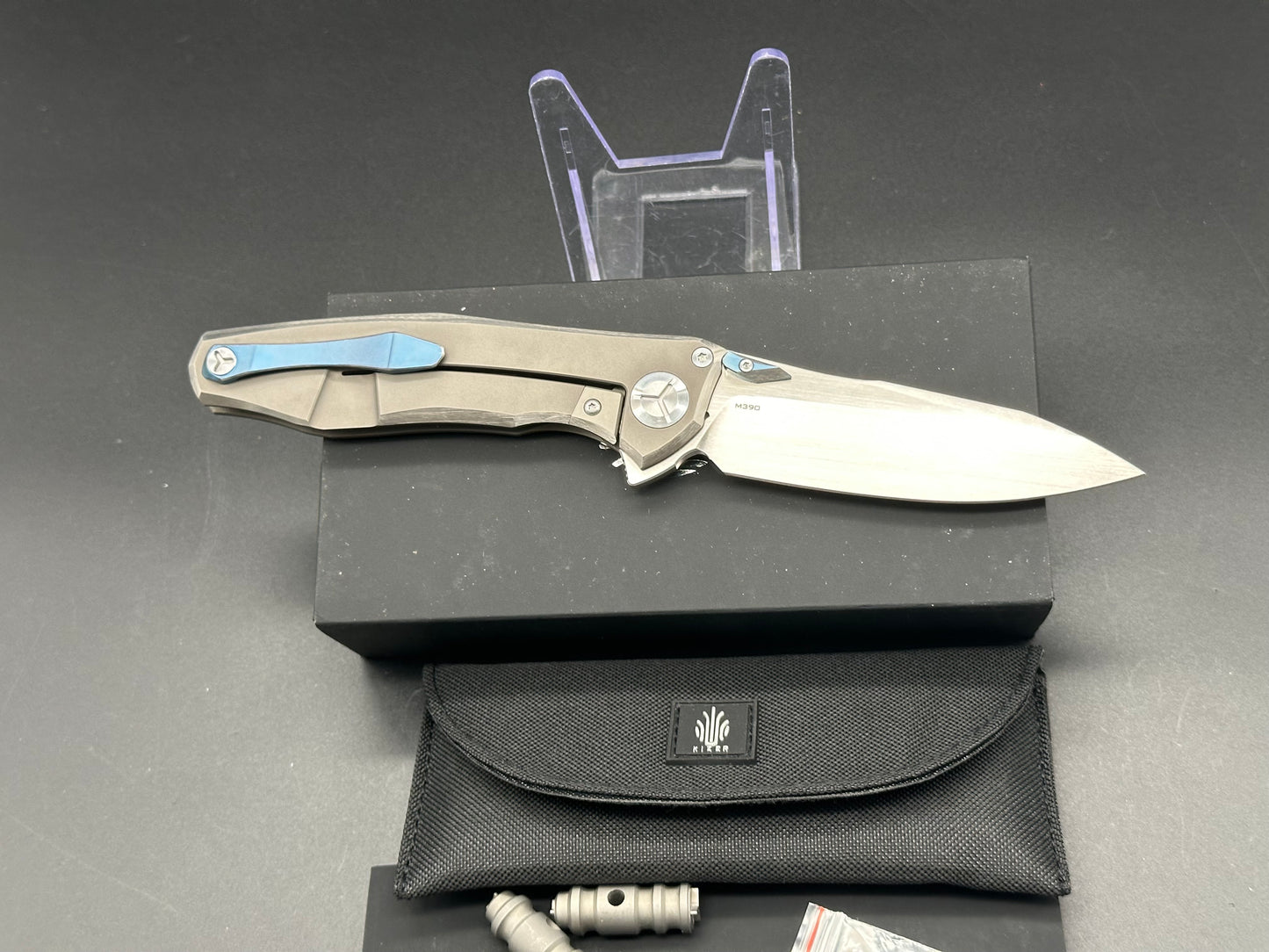 Kevin John Wing Integral titanium handle w/M390 blade