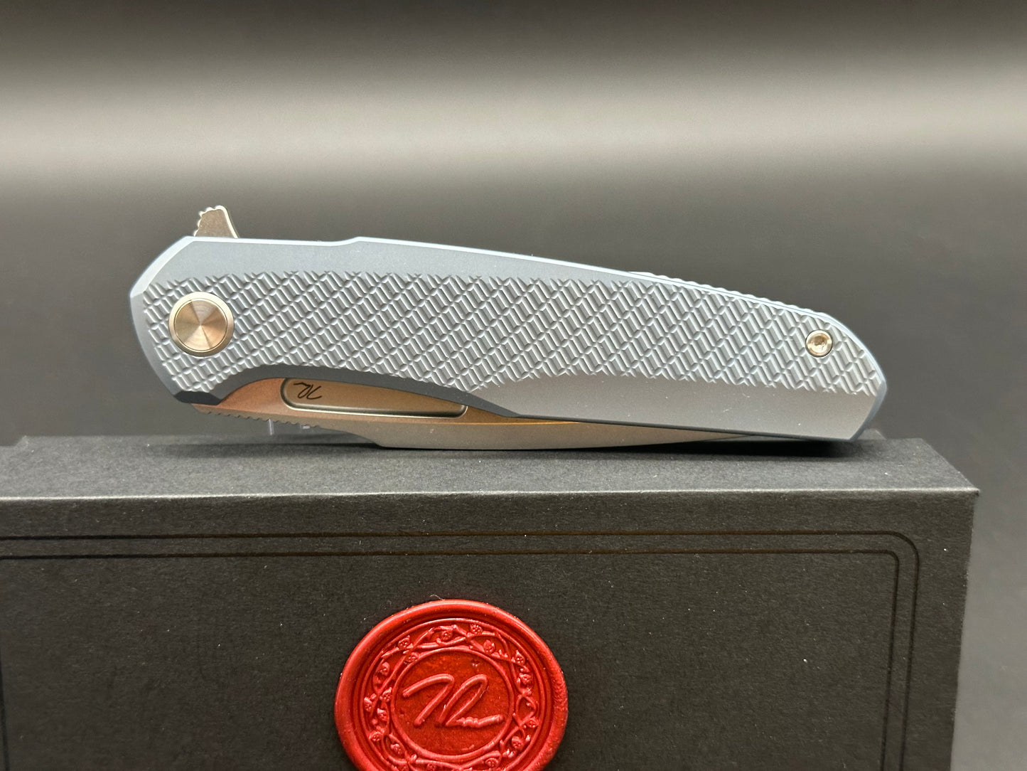 T.W. Price Reyne Stonewashed Blade / 32v Blue Handle Magnacut blade