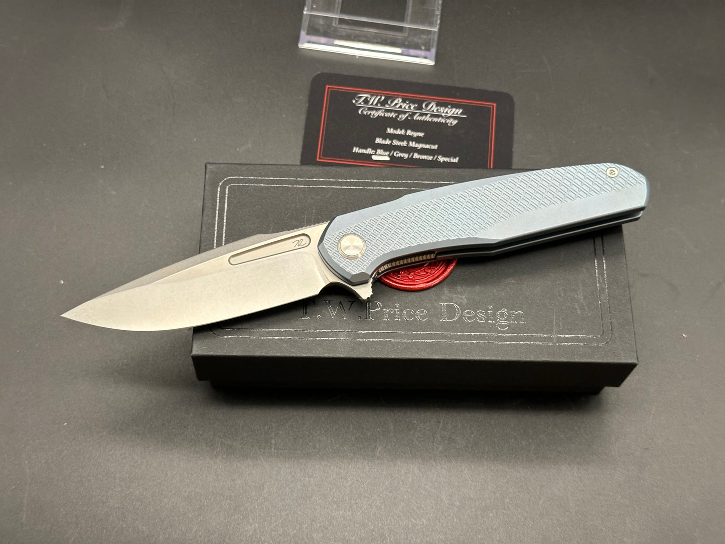 T.W. Price Reyne Stonewashed Blade / 32v Blue Handle Magnacut blade