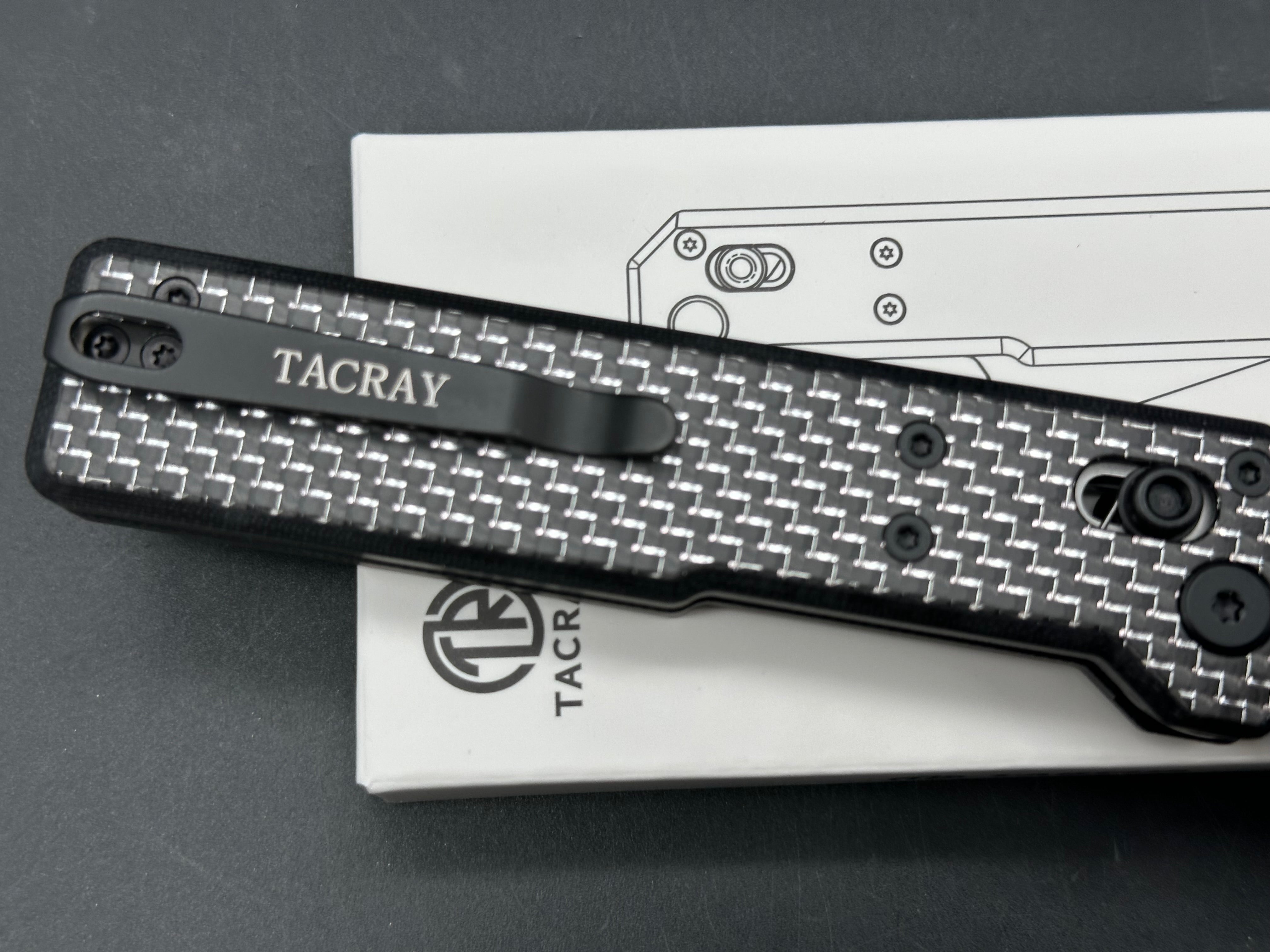 Tacray Tarcus 3.5" D2 DLC Coated Blade with Silver Carbon Fiber and Black G10 Laminate Scales