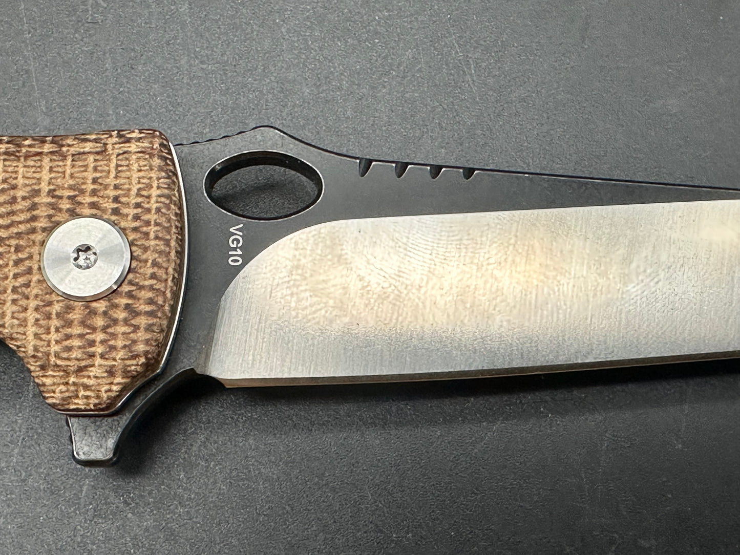 QSP Locust Liner Lock Knife Natural Flax Micarta