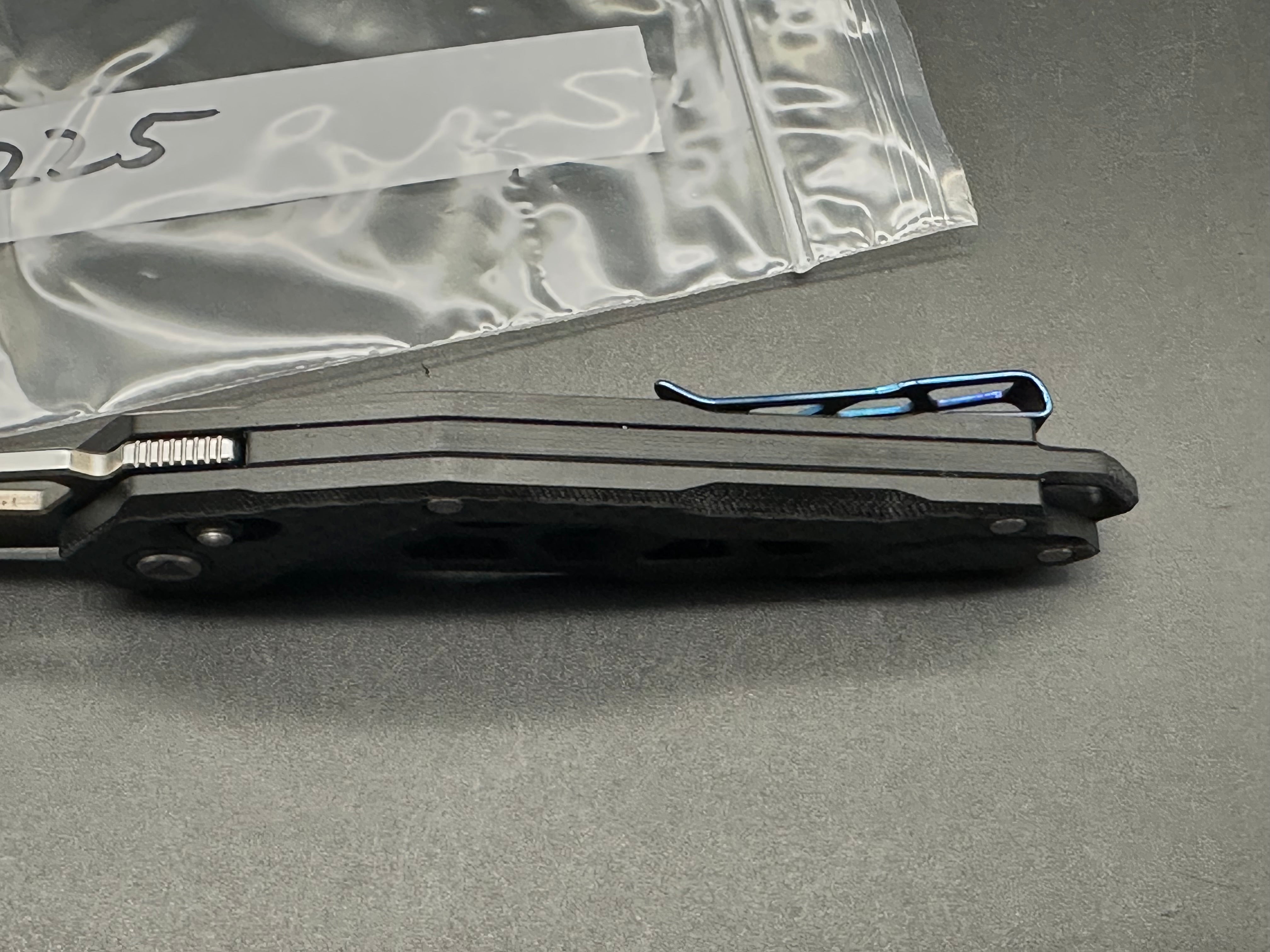 SRM Knives Mecha model 9225 CF/G10 scales w/D2 blade