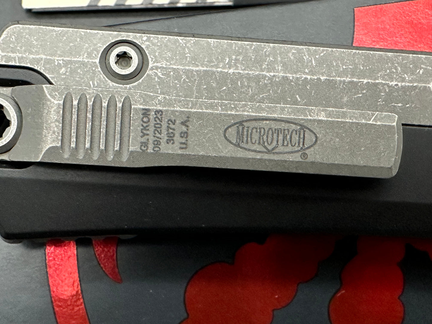 Microtech Glykon OTF Automatic Knife Black Alum + Titanium (3.75" Apocalyptic)