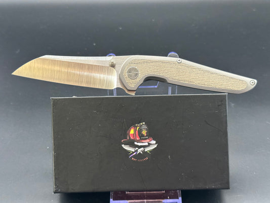 A PURVIS PROGENY з SATIN GREEN MICARTA