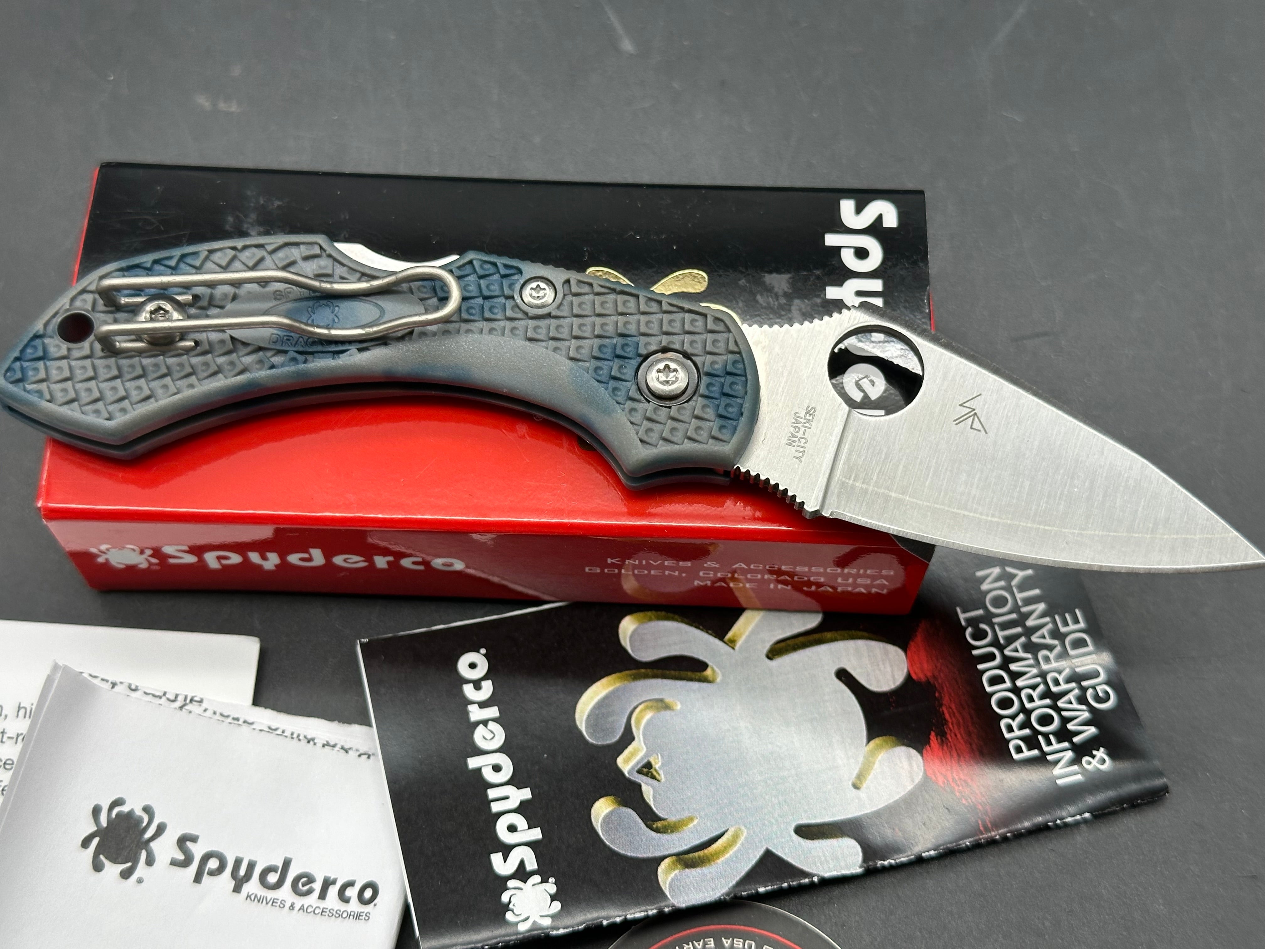 Spyderco Dragonfly Superblue Satin blade