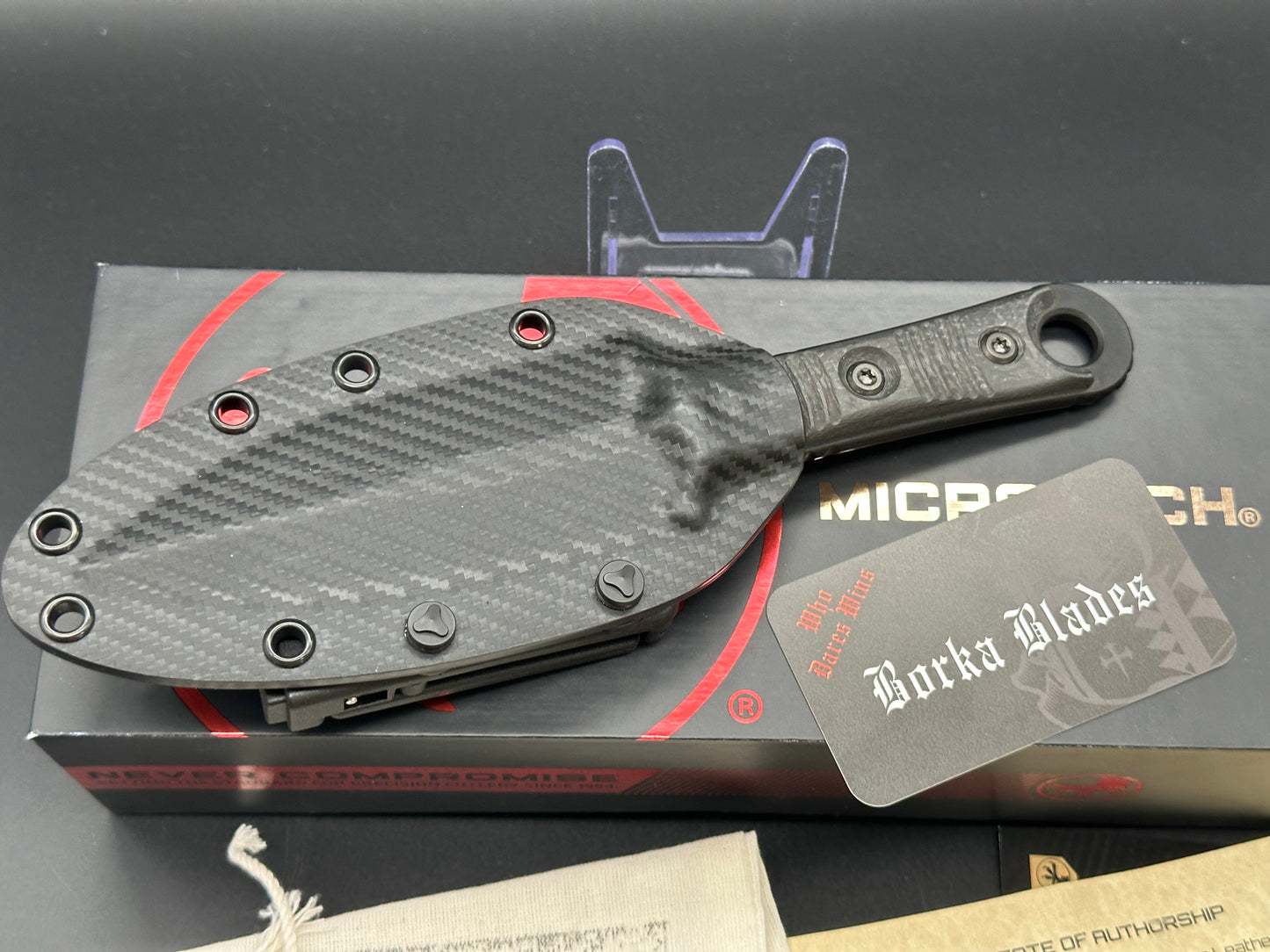 Microtech Borka SBD Dagger Fixed Blade Carbon Fiber DLC Full Serrated Signature Series