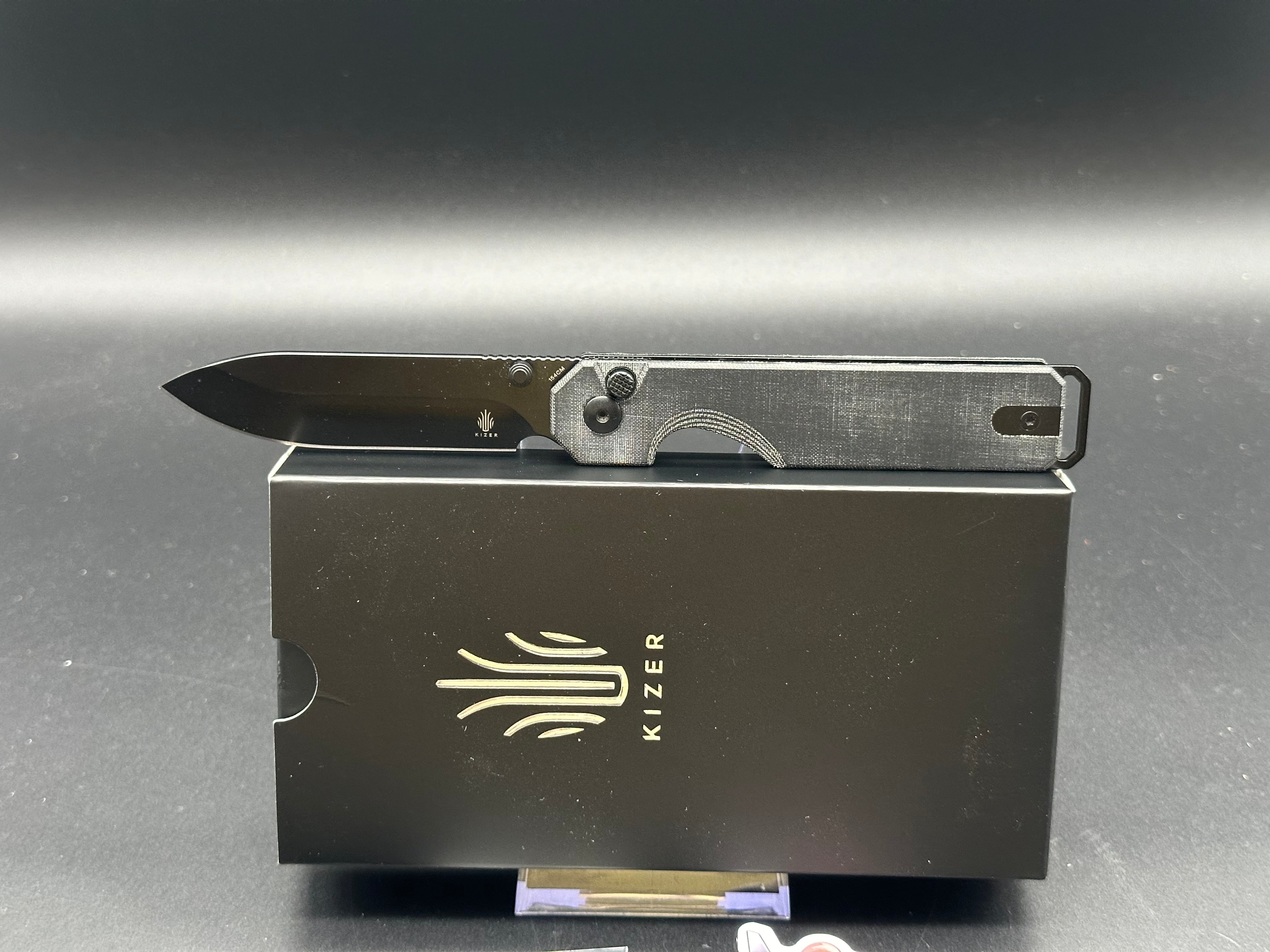 KIZER KUH BUTTON LOCK BLACK MICARTA HANDLE 154CM