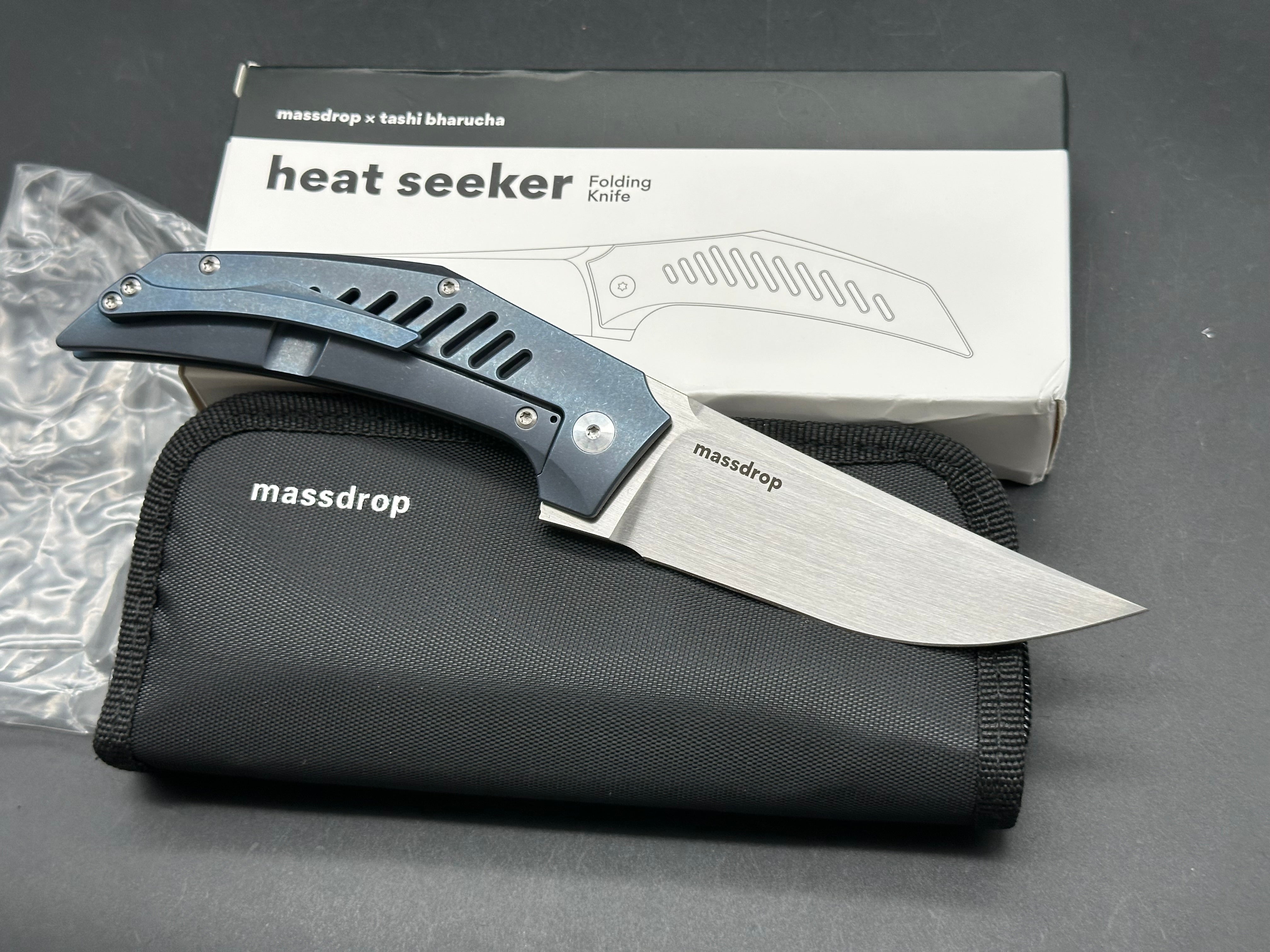Massdrop Heat Seeker Blue titanium handle w/RWL34 blade