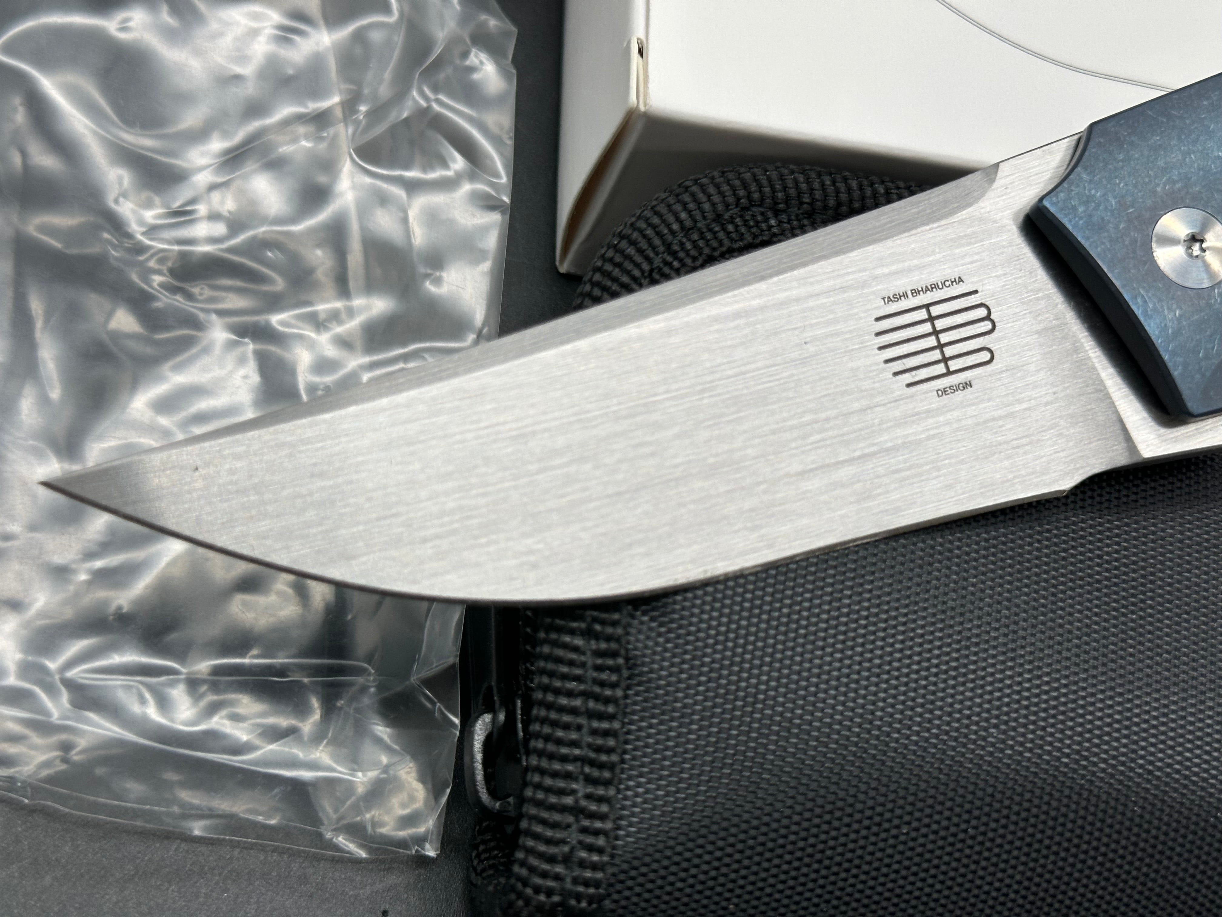 Massdrop Heat Seeker Blue titanium handle w/RWL34 blade