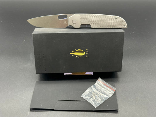 Kizer Varatas, 3.35" S35VN Stonewash Drop Point Blade with Stonewash Textured Titanium Handle