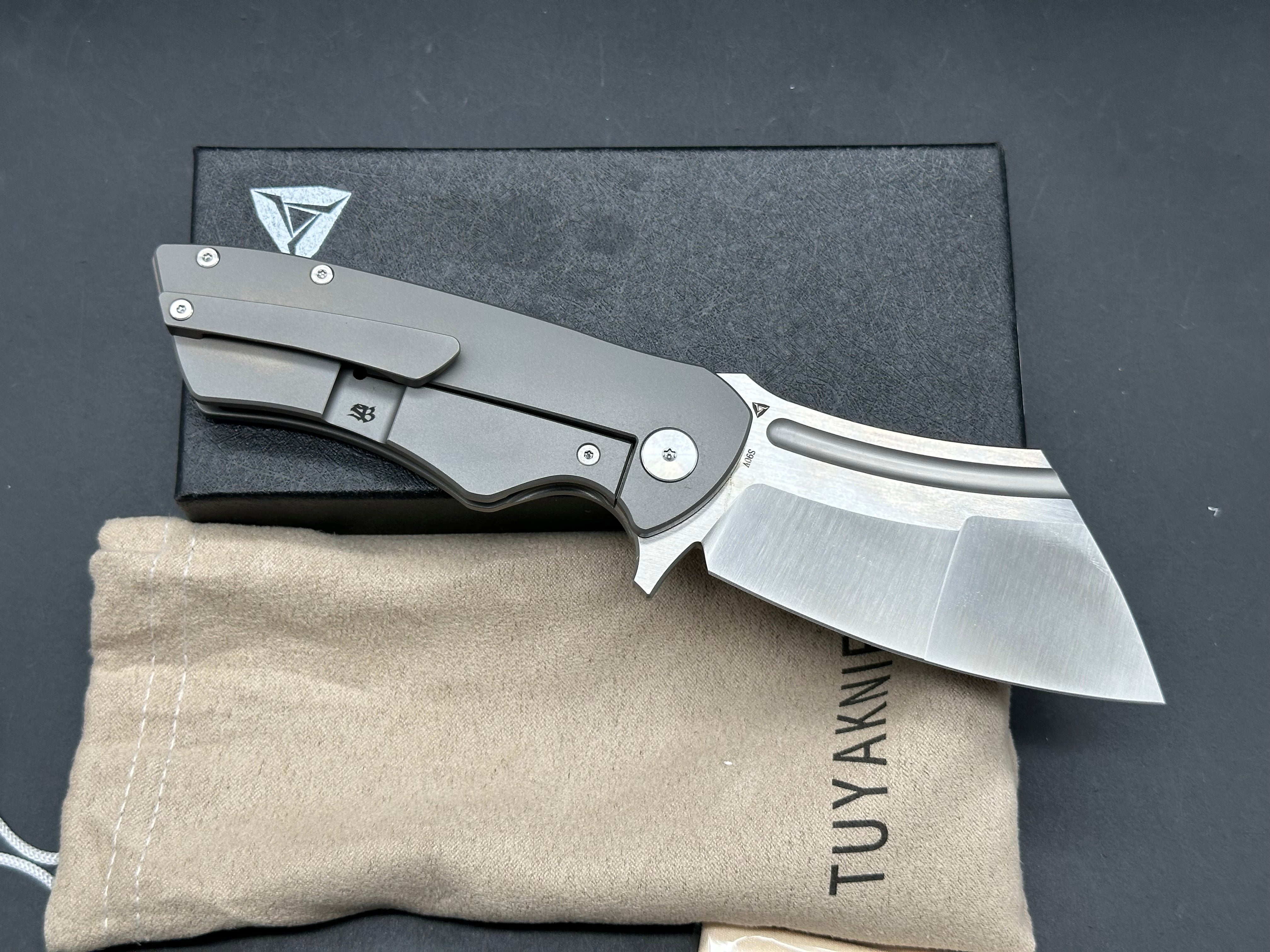 Tuya Knife Hellfire CF/Titanium handle w/S90V blade