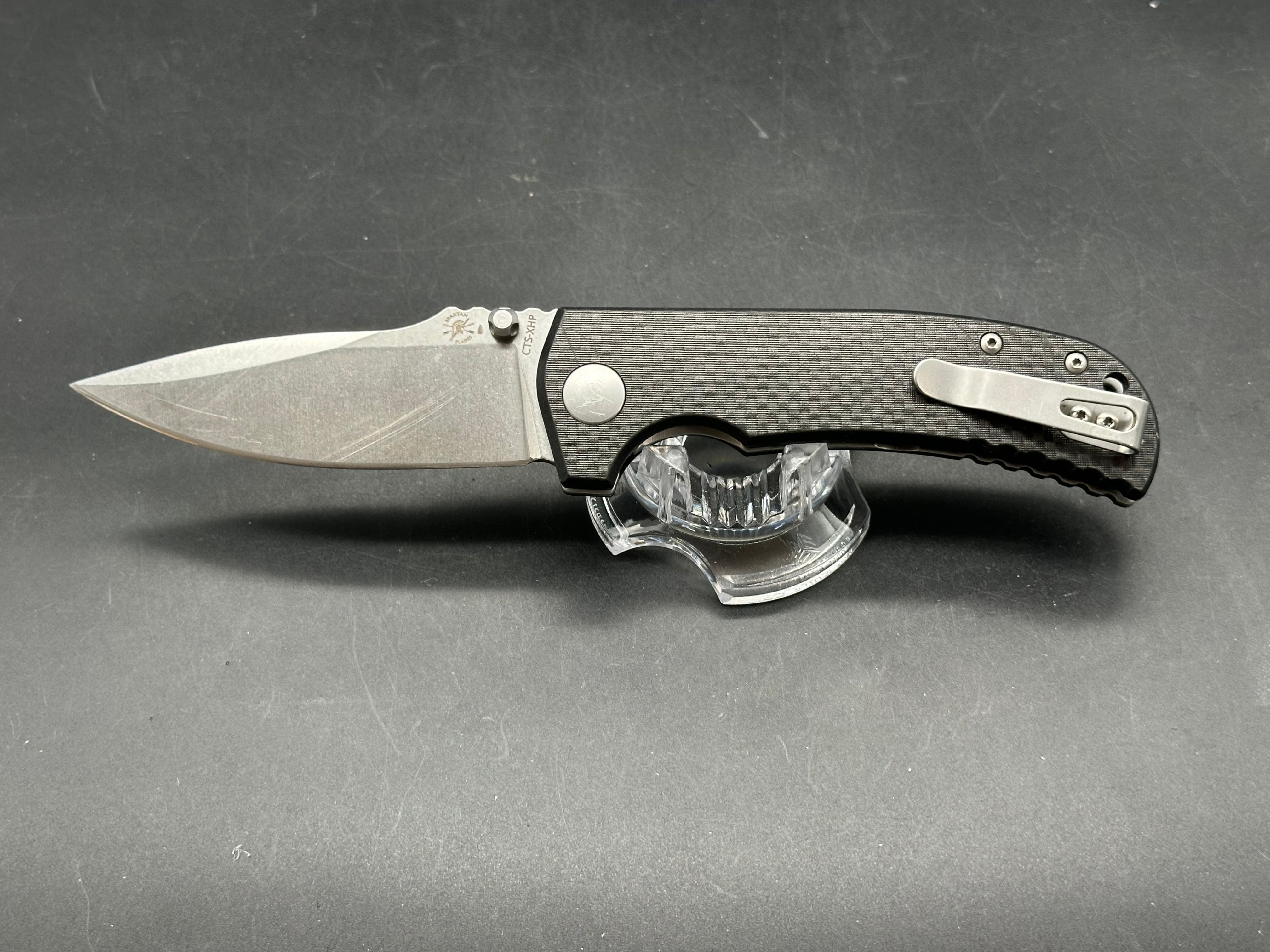Spartan Blades Astor. CTS-XHP Carbon Fiber
