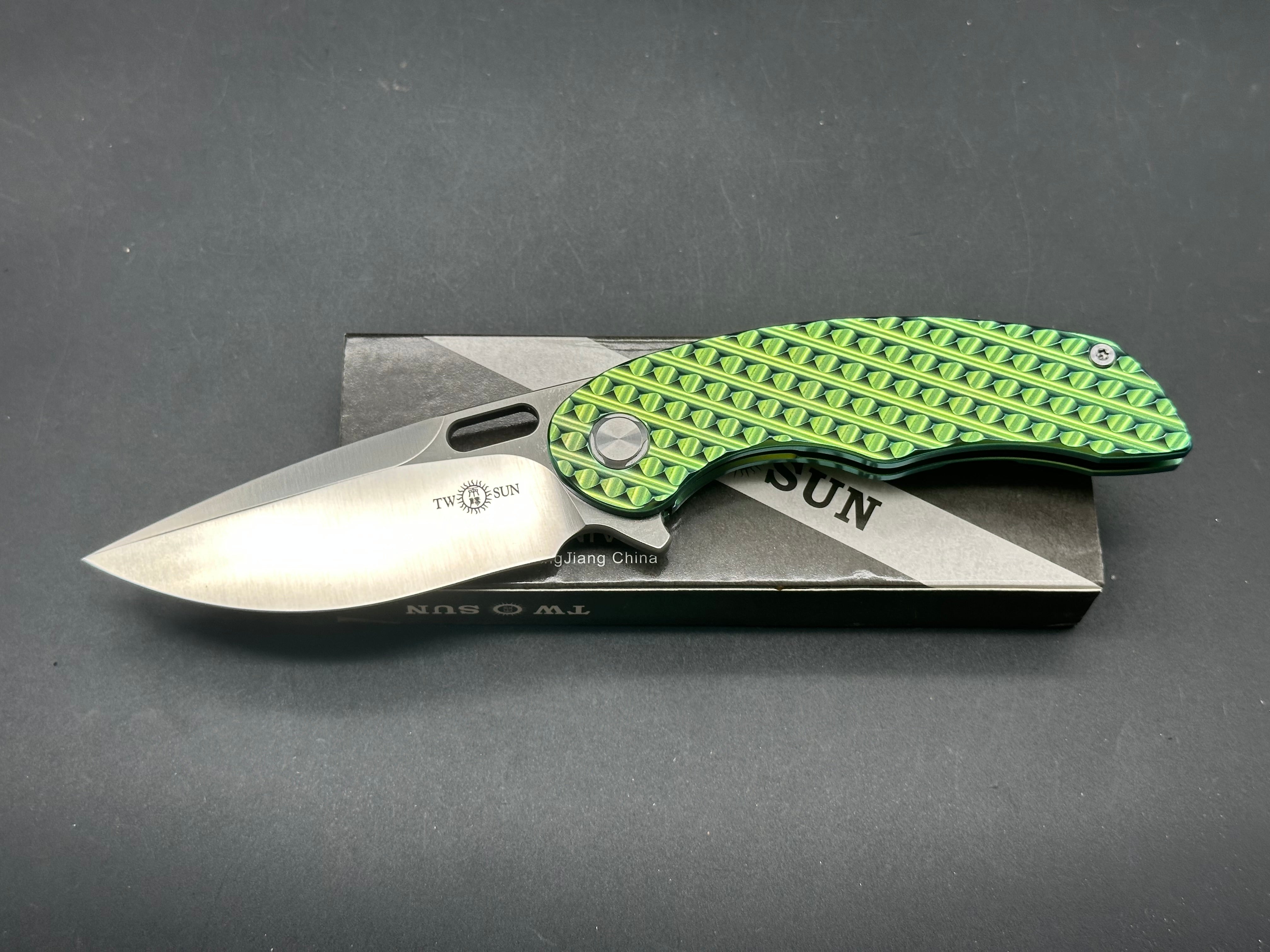 TWOSUN FOLDING KNIFE GREEN TITANIUM HANDLE M390 PLAIN EDGE TS177-GREEN