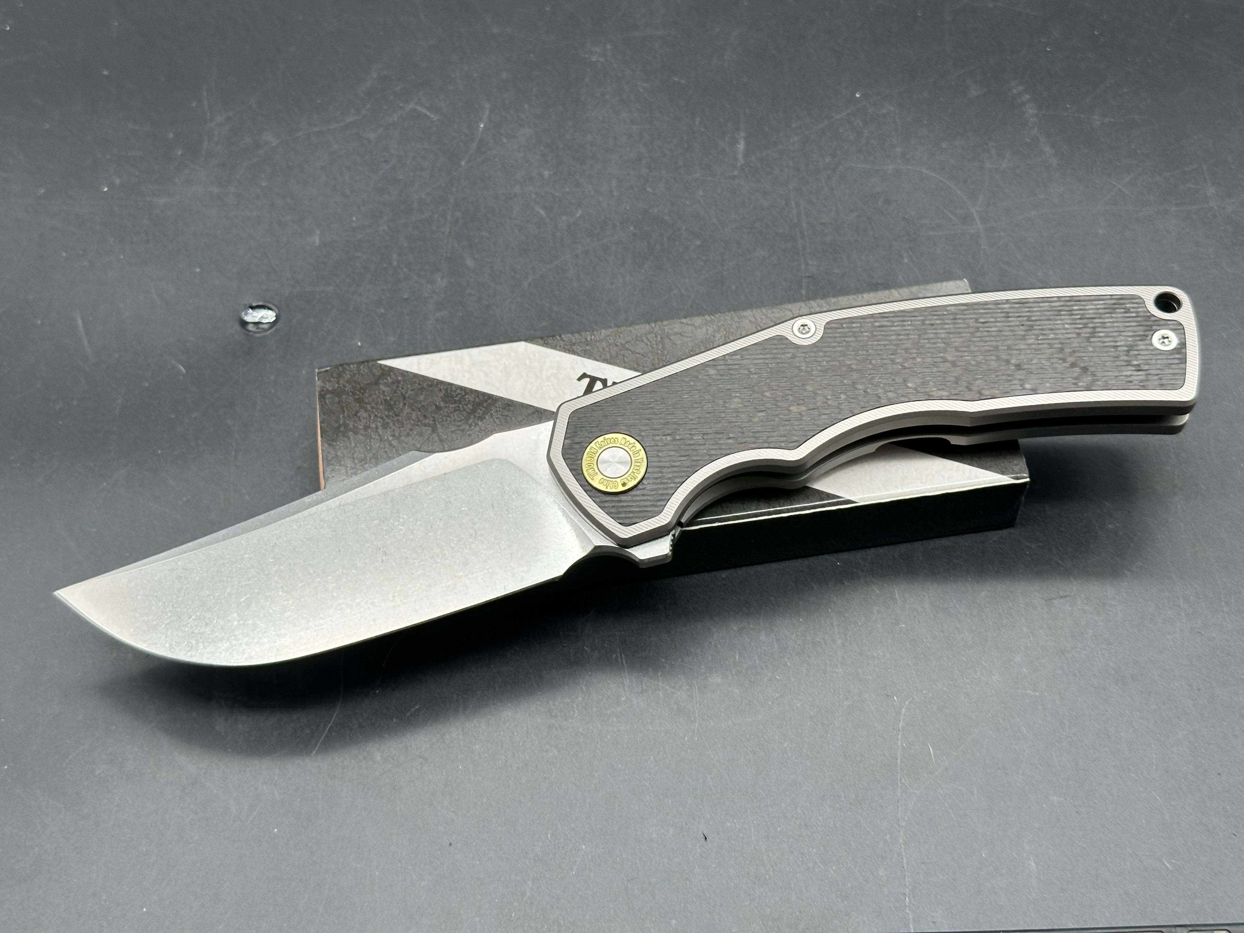 TWOSUN TS491 BLACK TITANIUM/CARBON FIBER HANDLE 14C28N PLAIN EDGE