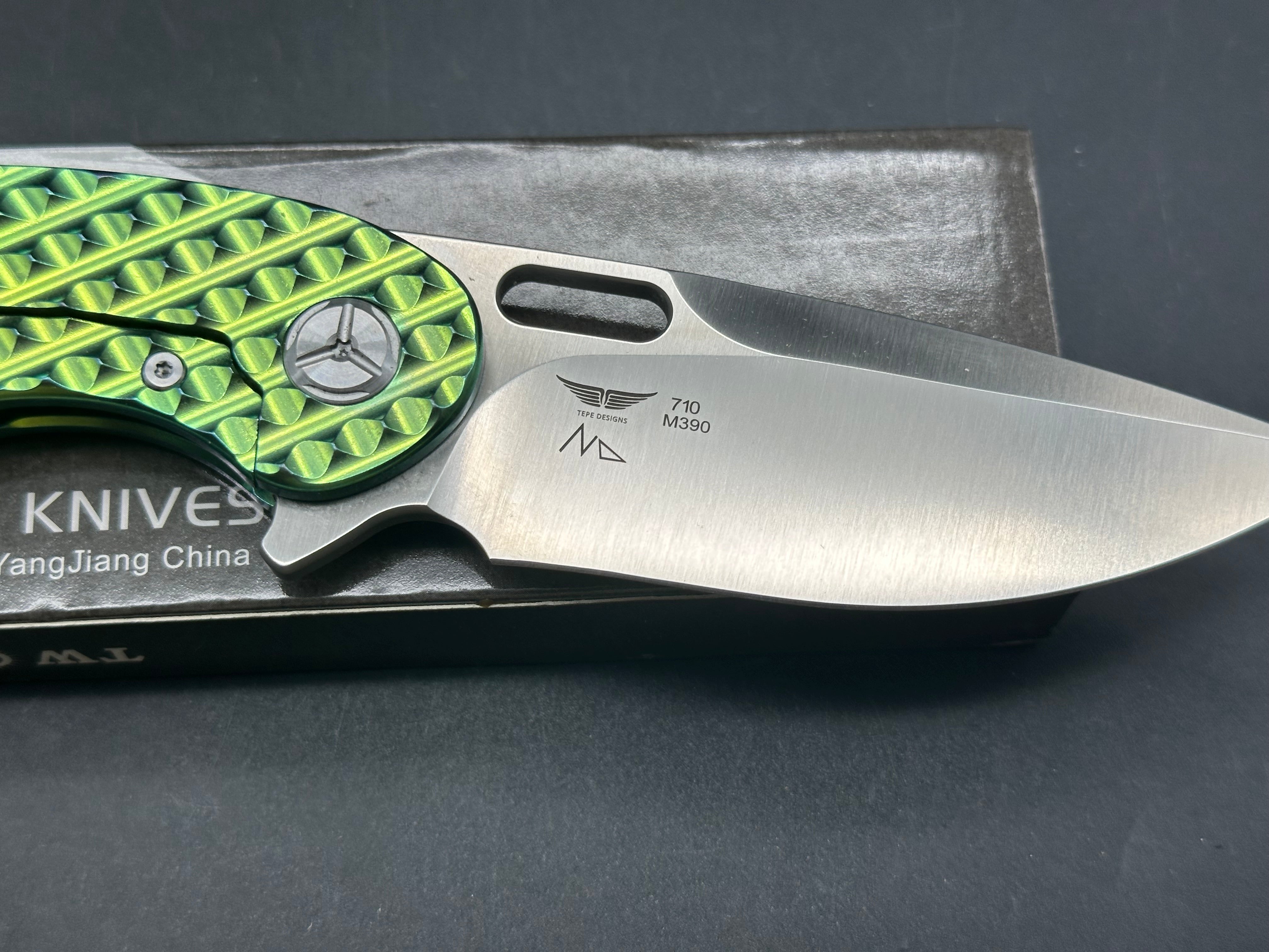 TWOSUN FOLDING KNIFE GREEN TITANIUM HANDLE M390 PLAIN EDGE TS177-GREEN