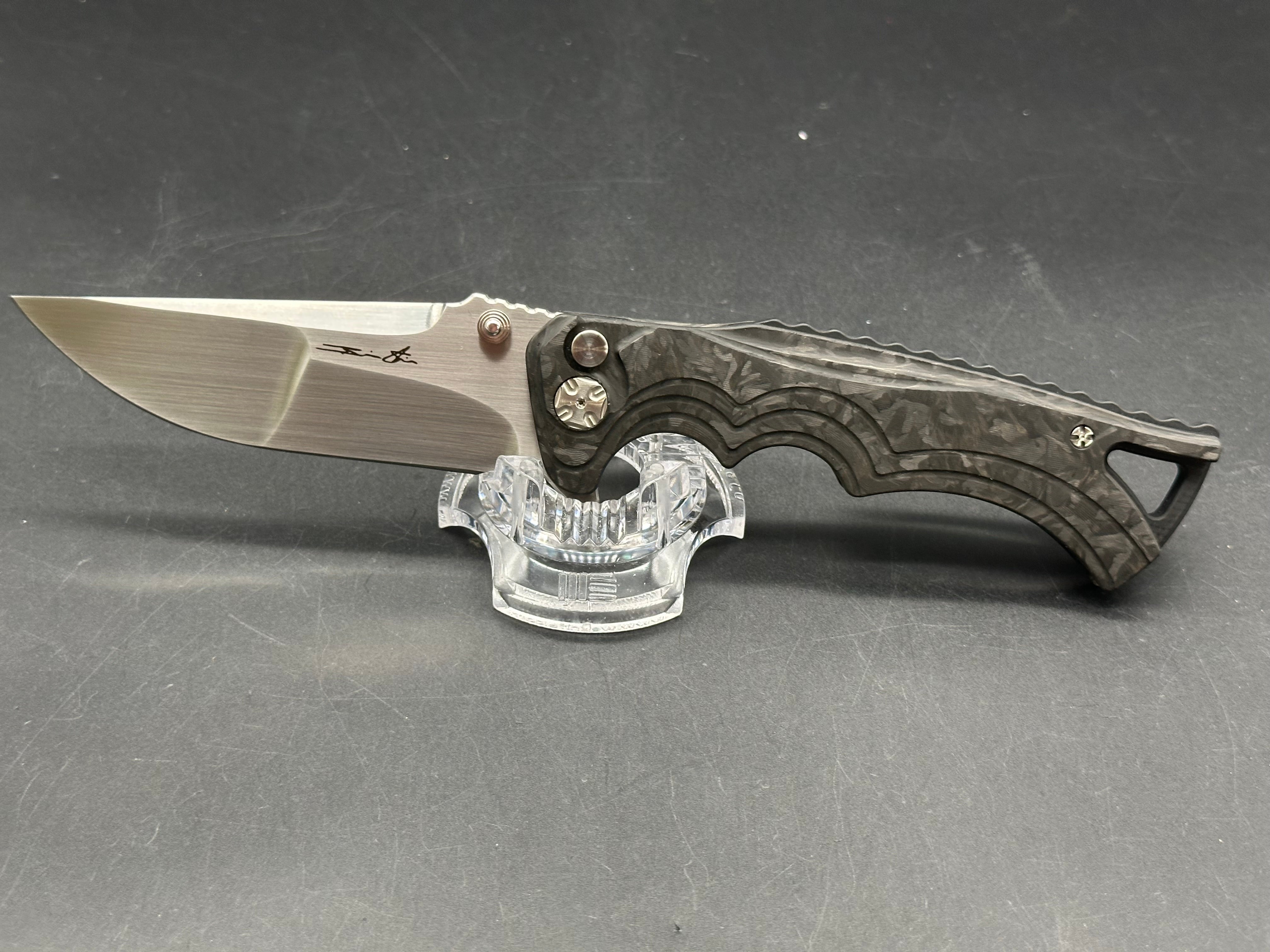 Brian Tighe Tighe Fighter Carbon Fiber scales w/RWL34 Blade