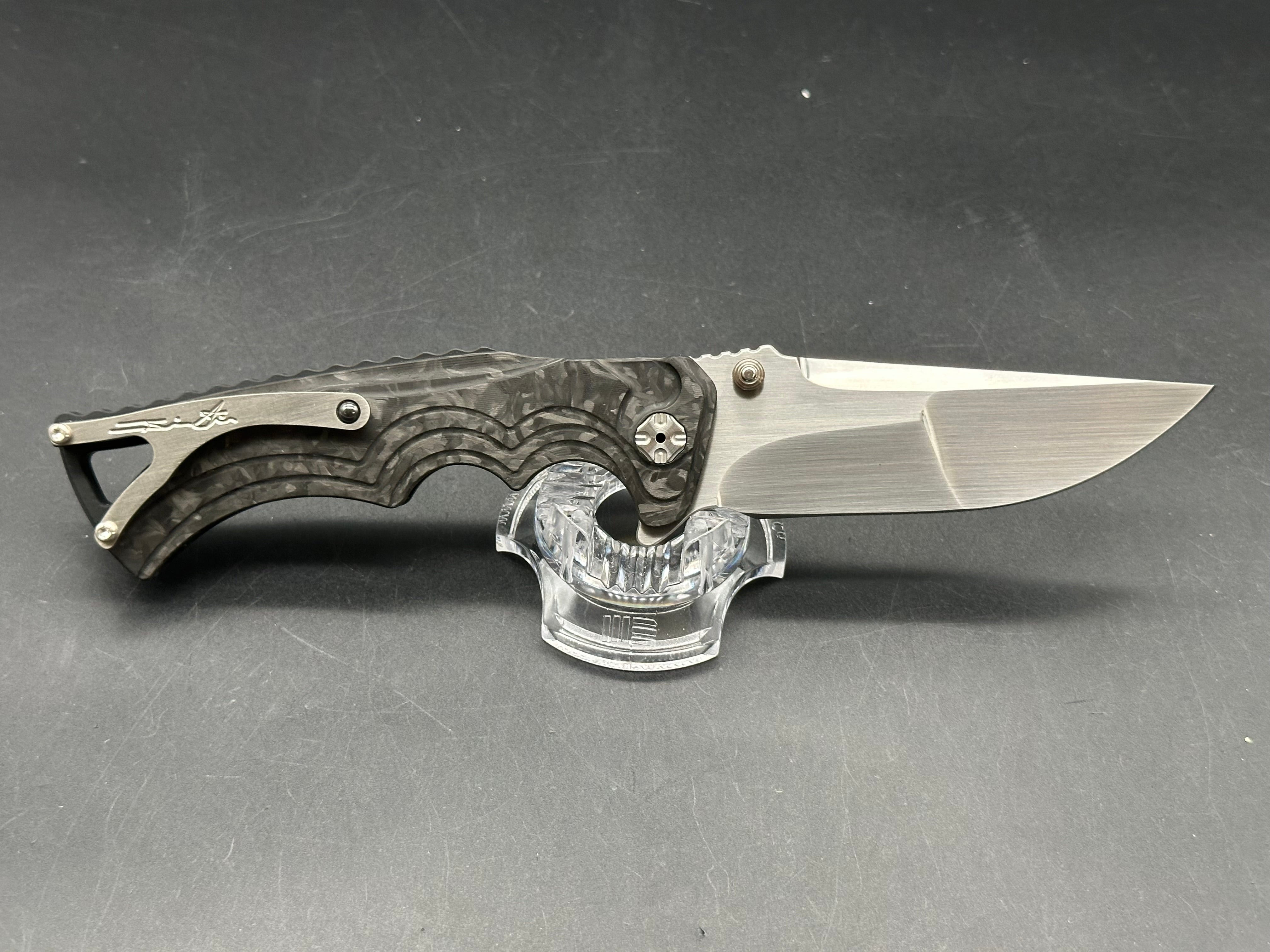 Brian Tighe Tighe Fighter Carbon Fiber scales w/RWL34 Blade